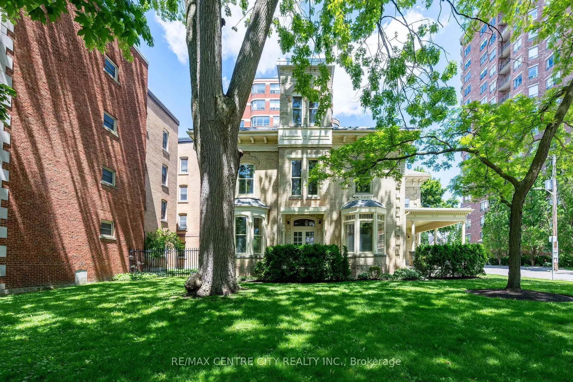 Photo 68 of Unit 401, 280 Queens Avenue S, London, East F — HOMEH