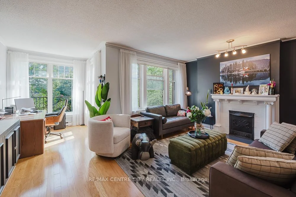 Photo 6 of Unit 401, 280 Queens Avenue S, London, East F — HOMEH