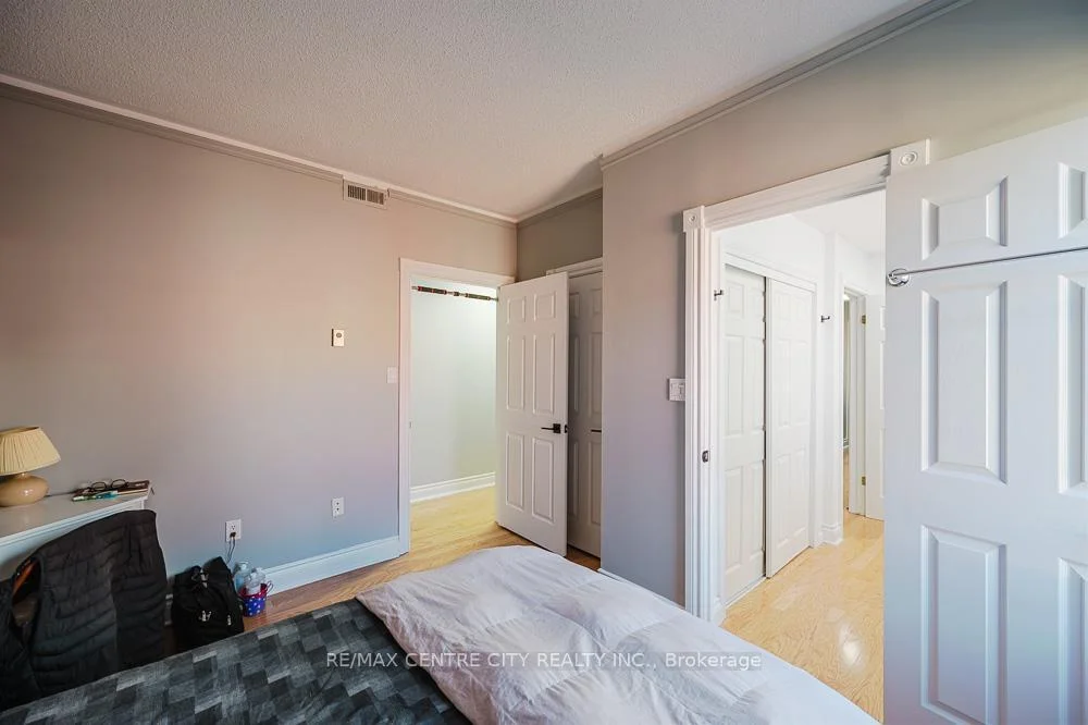 Photo 22 of Unit 401, 280 Queens Avenue S, London, East F — HOMEH