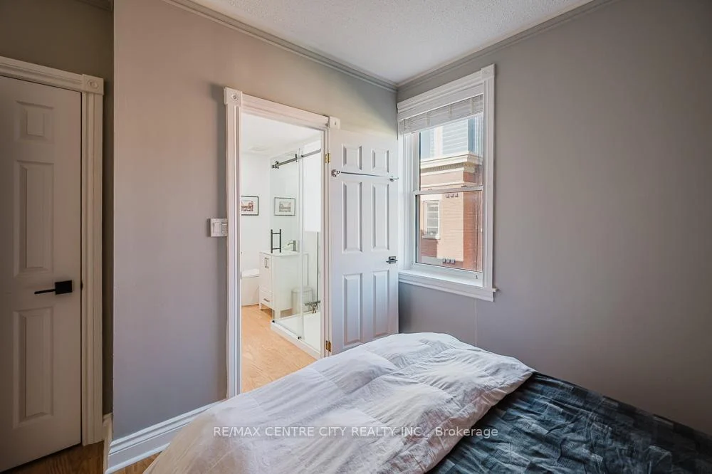 Photo 24 of Unit 401, 280 Queens Avenue S, London, East F — HOMEH