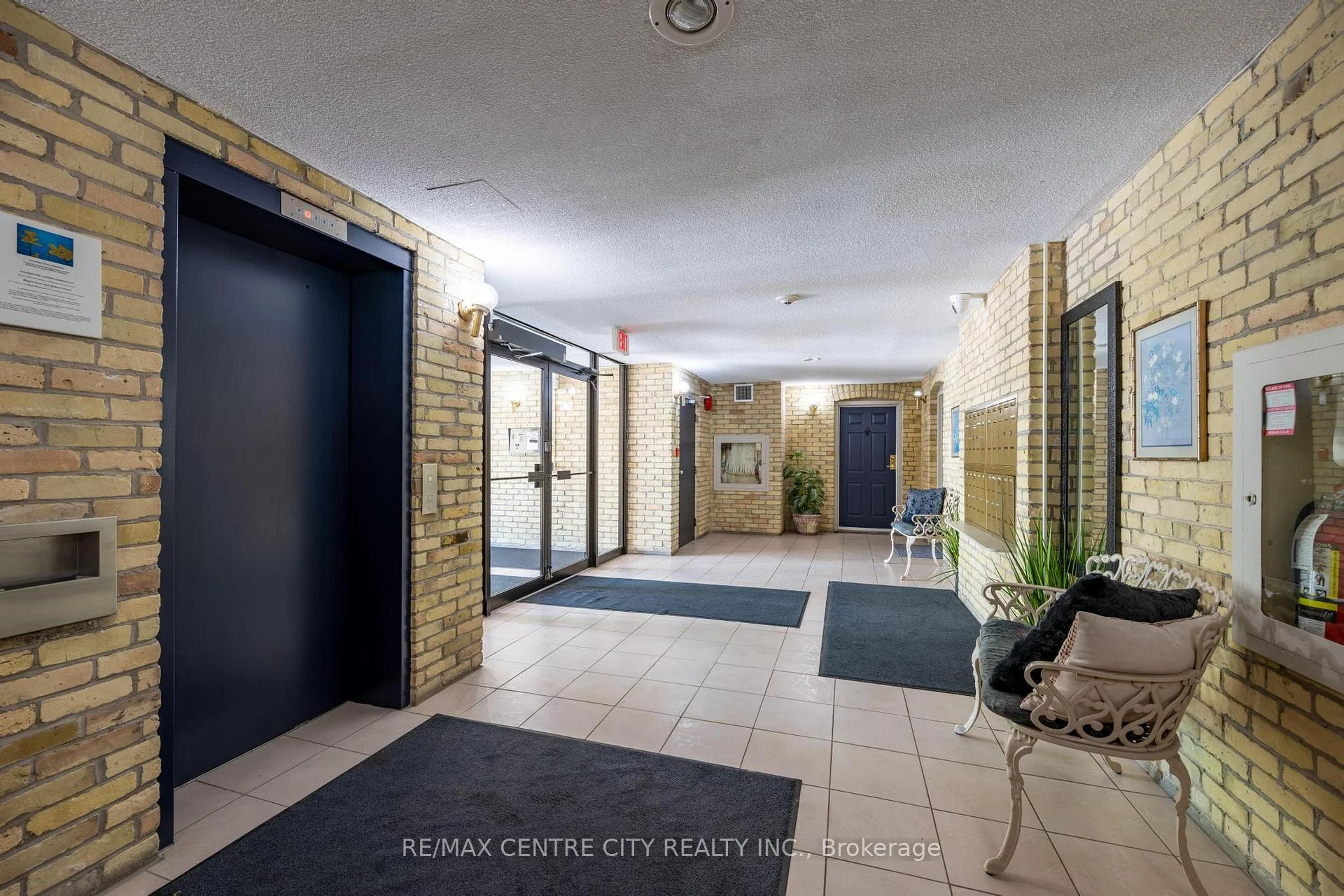Photo 37 of Unit 401, 280 Queens Avenue S, London, East F — HOMEH
