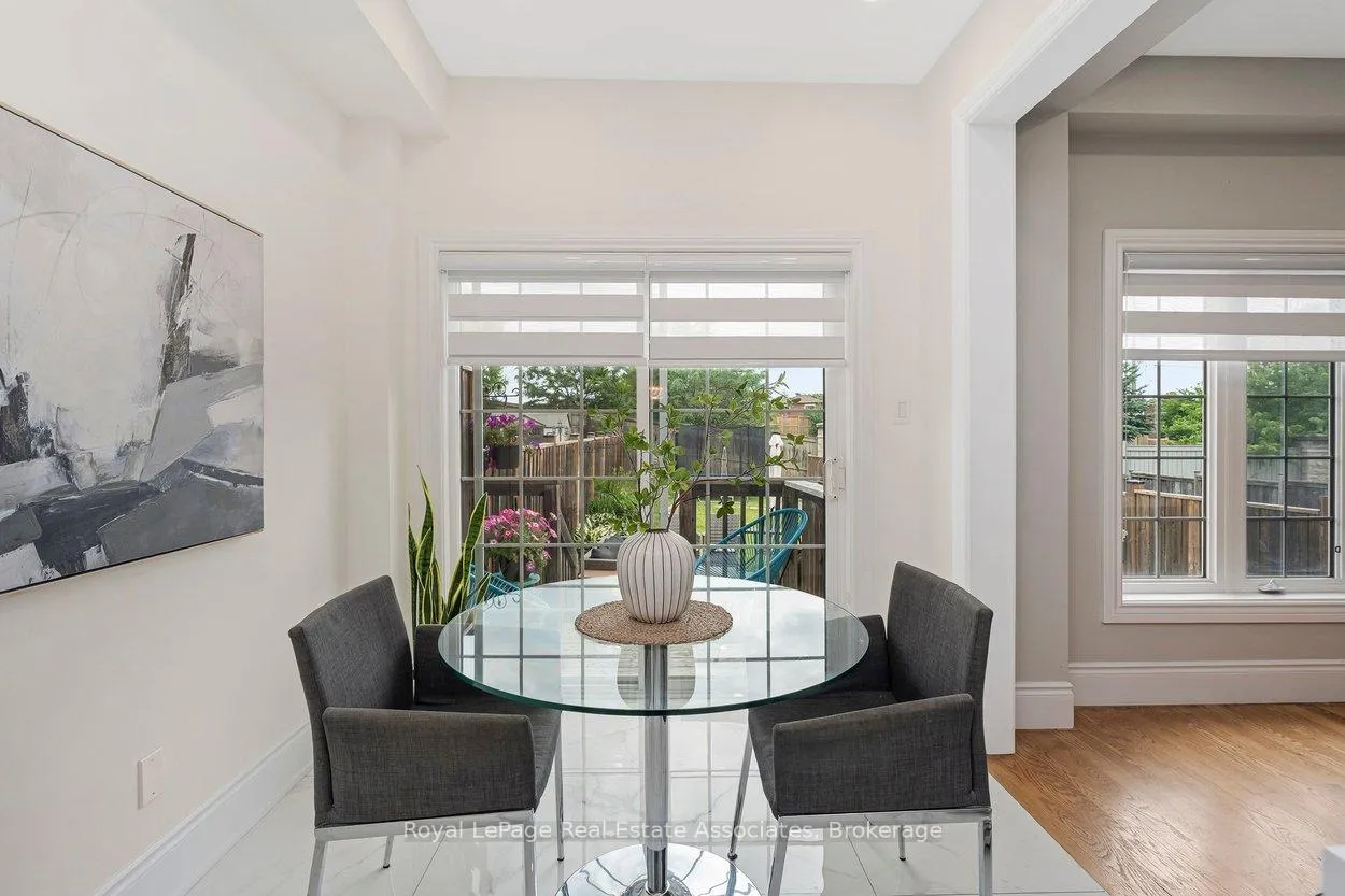 Photo 17 of 158 Gentile Circle, Vaughan, Elder Mills — HOMEH