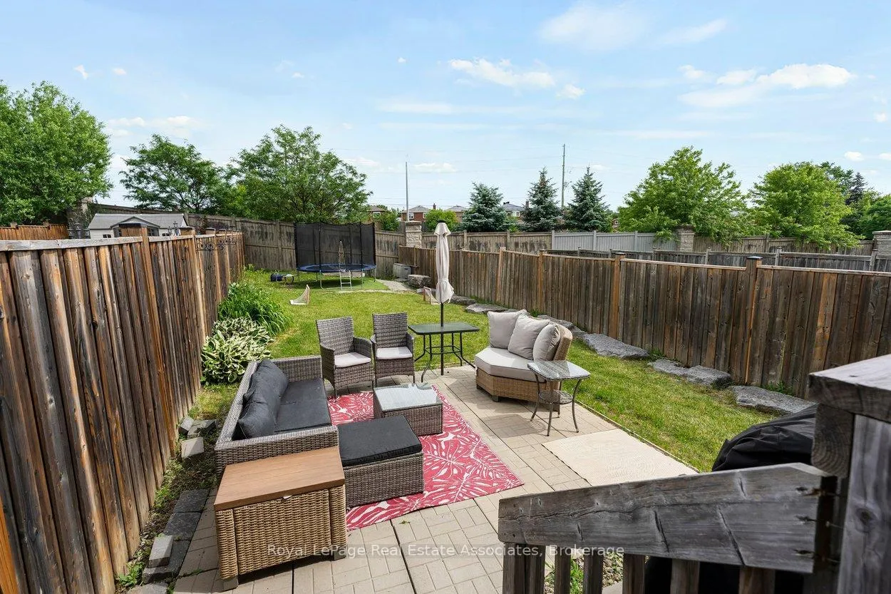 Photo 35 of 158 Gentile Circle, Vaughan, Elder Mills — HOMEH