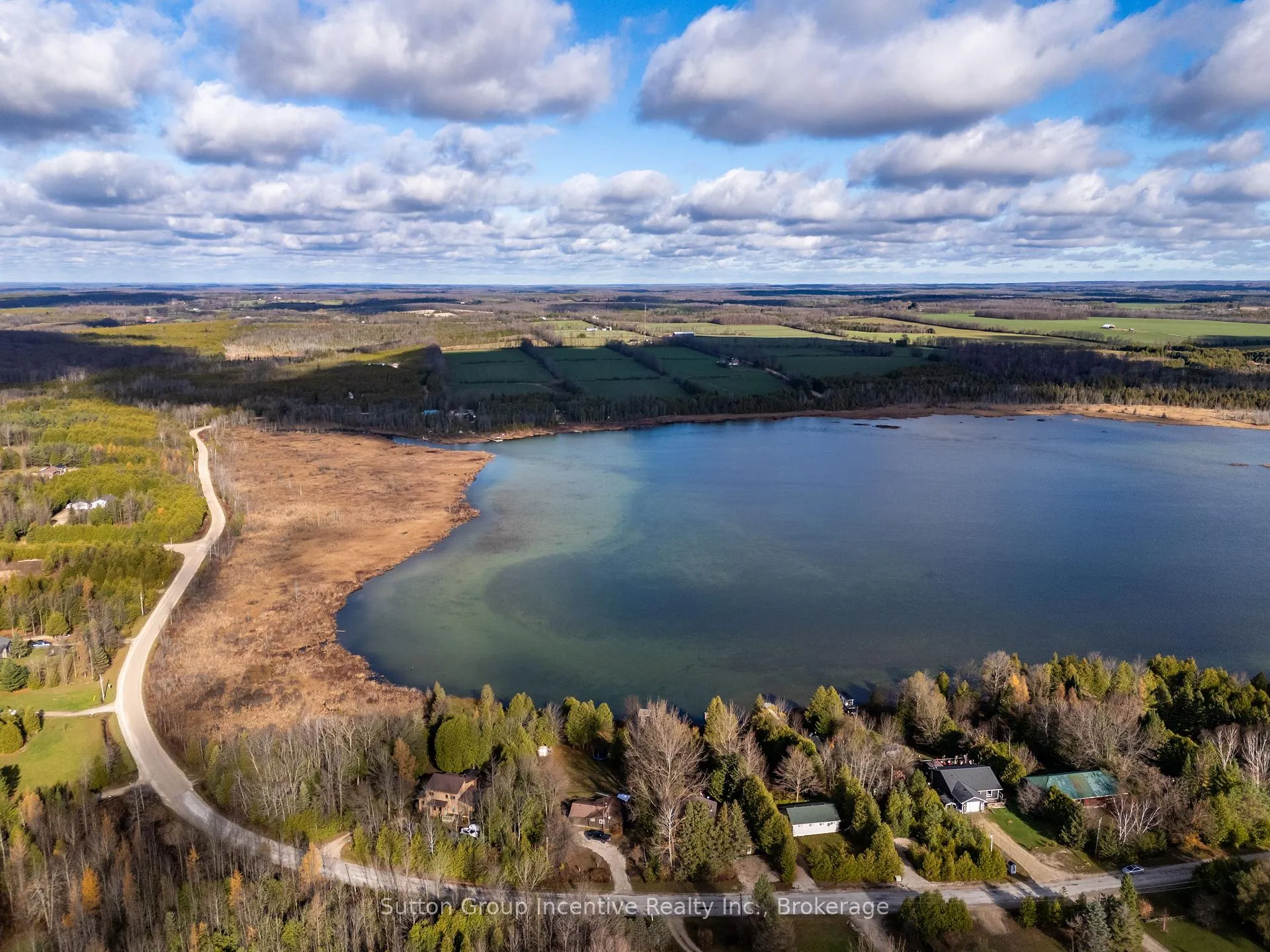 Photo 2 of 474839 Townsend Lake Road, West Grey — HOMEH