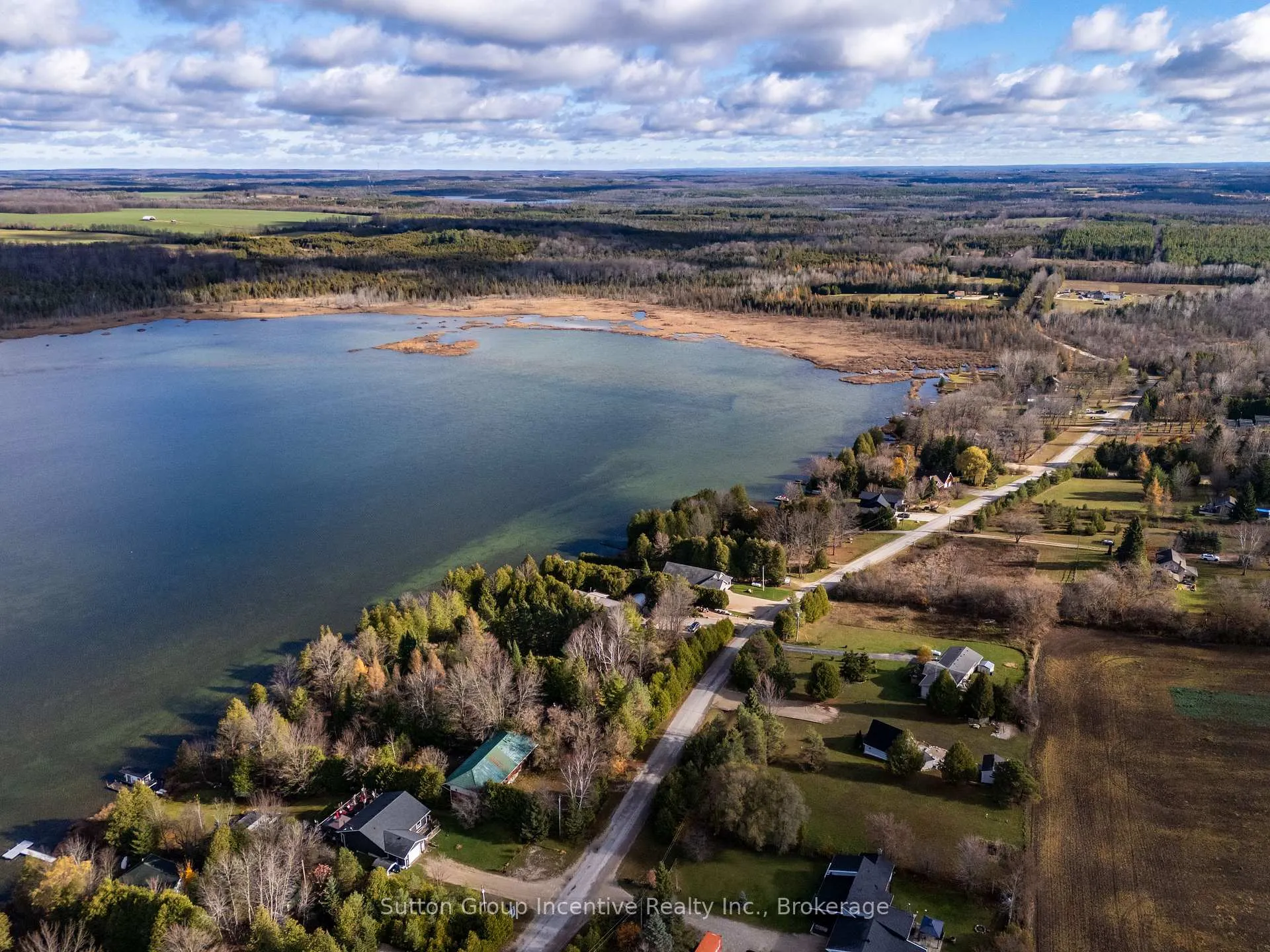 Photo 3 of 474839 Townsend Lake Road, West Grey — HOMEH
