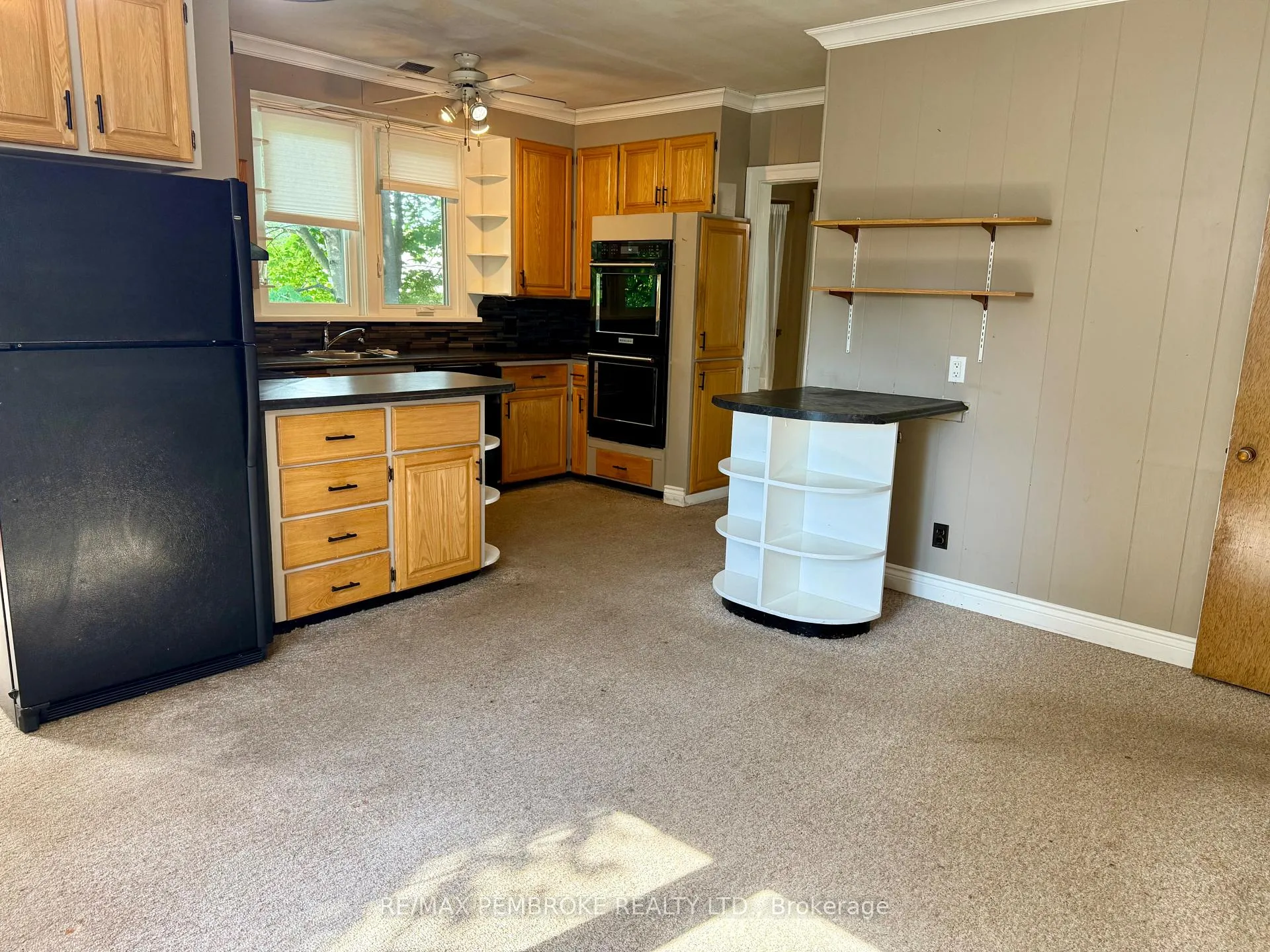 Photo 4 of 474 Fraser Street, Pembroke, Pembroke — HOMEH