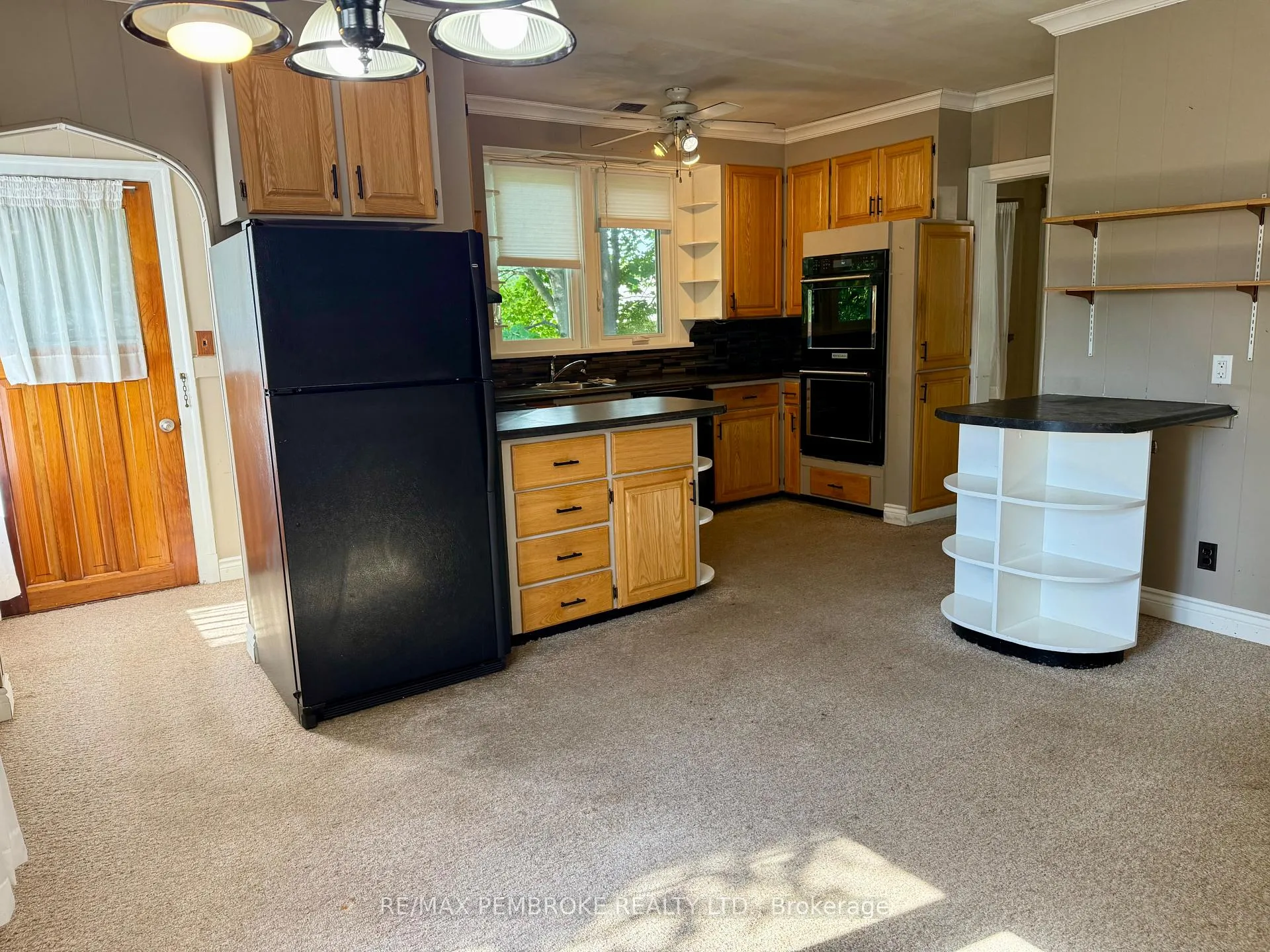 Photo 5 of 474 Fraser Street, Pembroke, Pembroke — HOMEH
