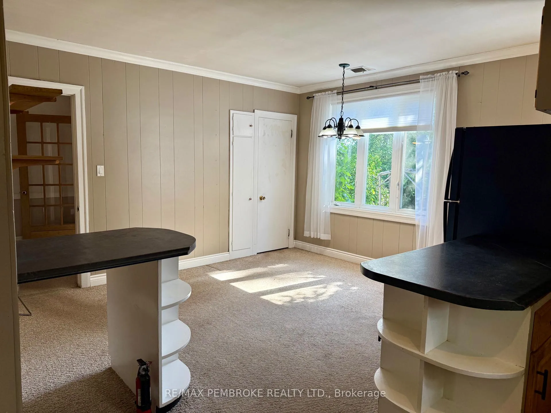 Photo 6 of 474 Fraser Street, Pembroke, Pembroke — HOMEH