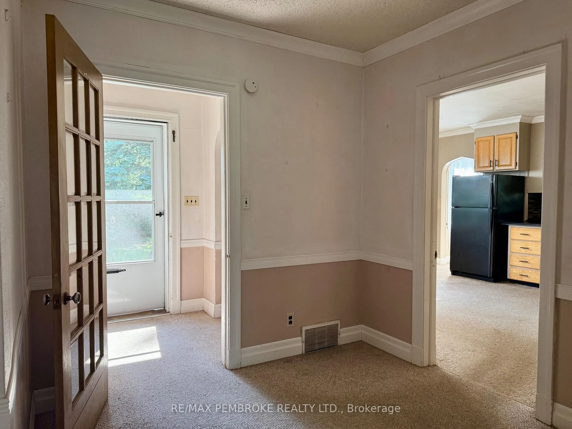 Photo 8 of 474 Fraser Street, Pembroke, Pembroke — HOMEH