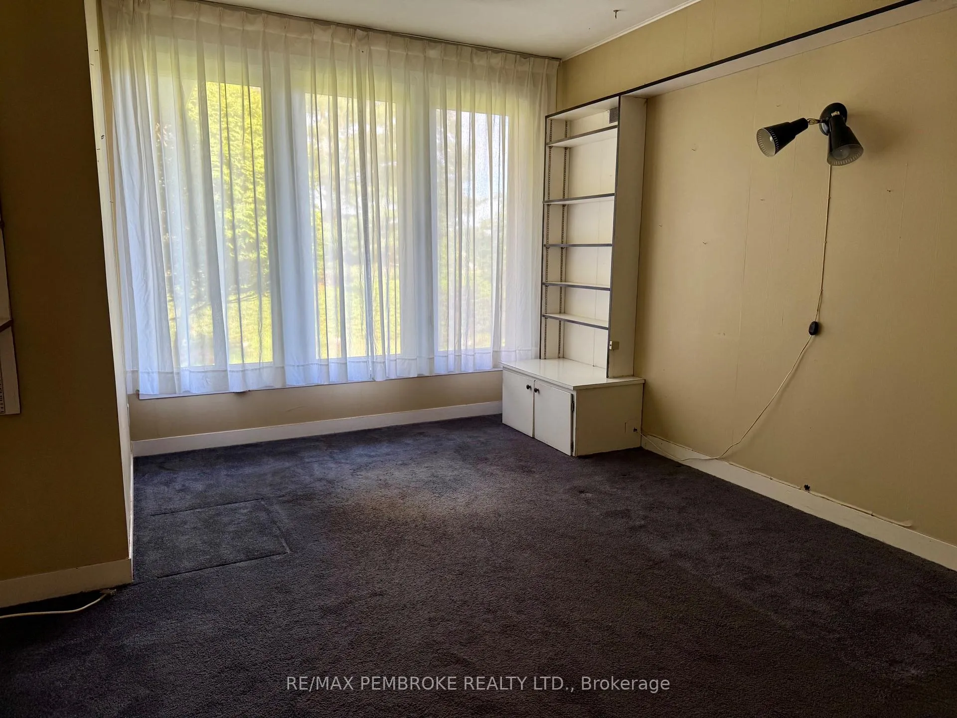 Photo 12 of 474 Fraser Street, Pembroke, Pembroke — HOMEH