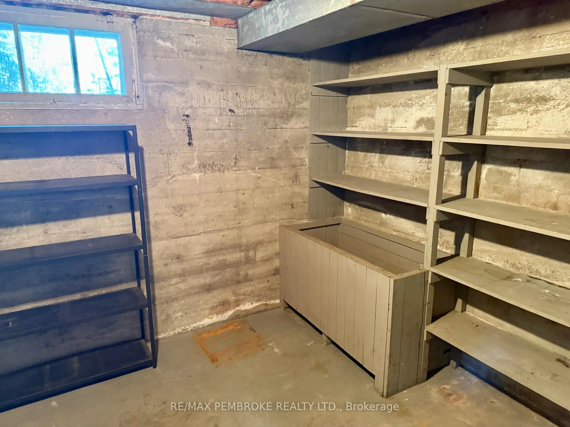 Photo 18 of 474 Fraser Street, Pembroke, Pembroke — HOMEH