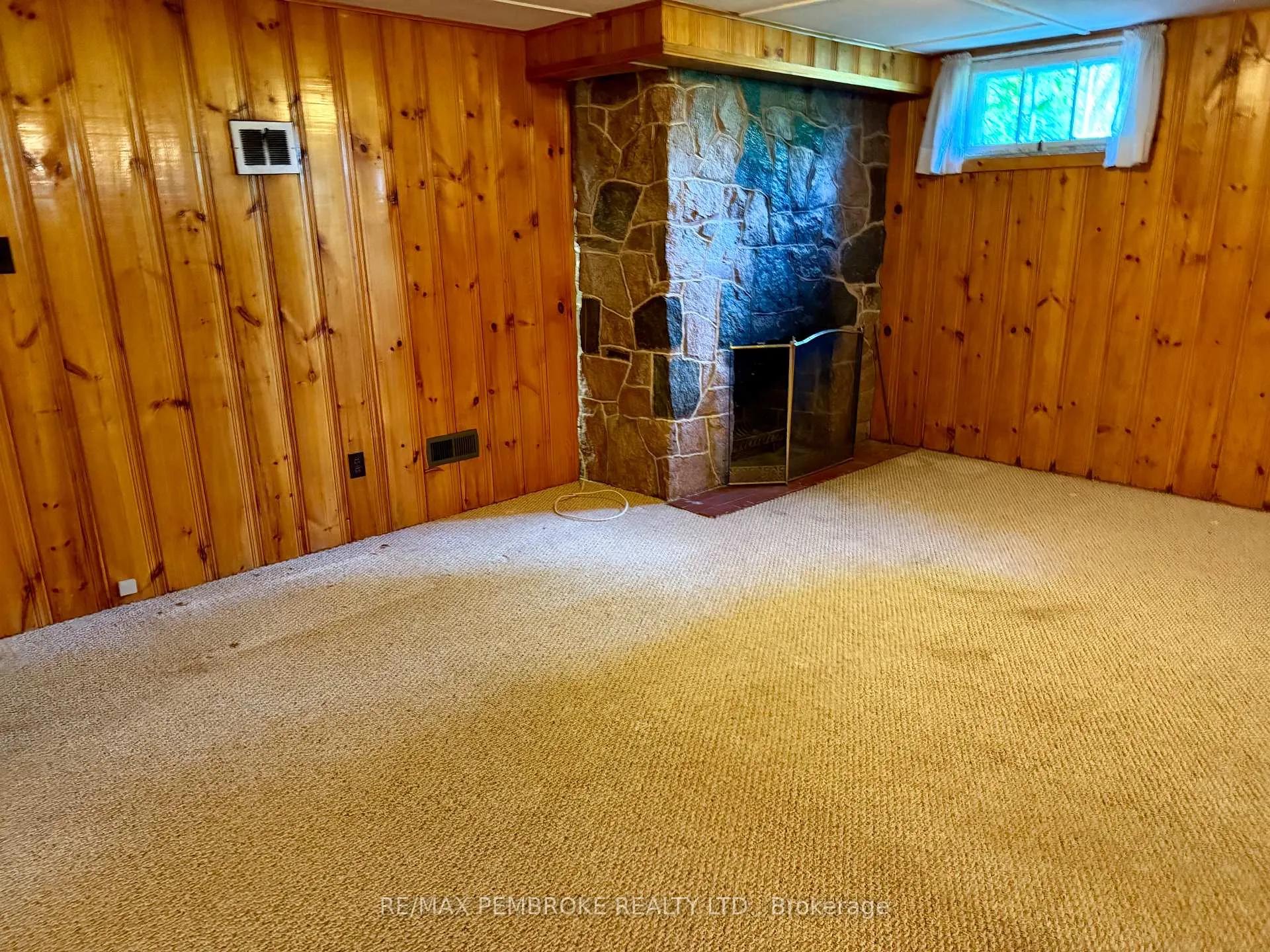 Photo 21 of 474 Fraser Street, Pembroke, Pembroke — HOMEH