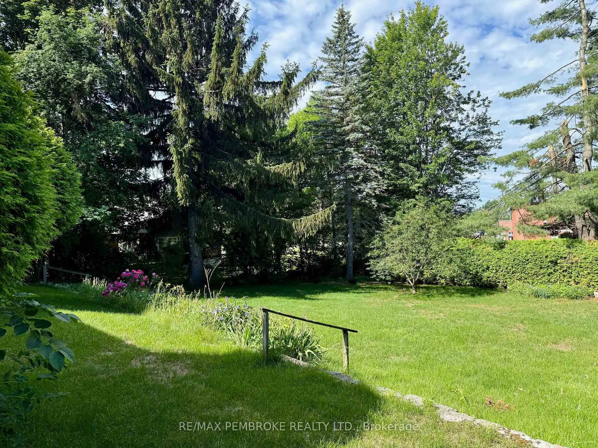 Photo 28 of 474 Fraser Street, Pembroke, Pembroke — HOMEH