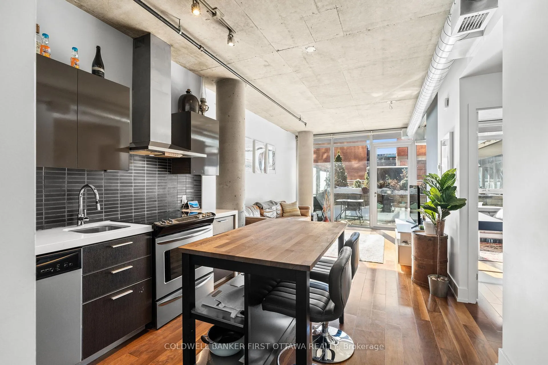 Photo 12 of Unit 209, 360 MCleod Street, Ottawa, Ottawa Centre — HOMEH