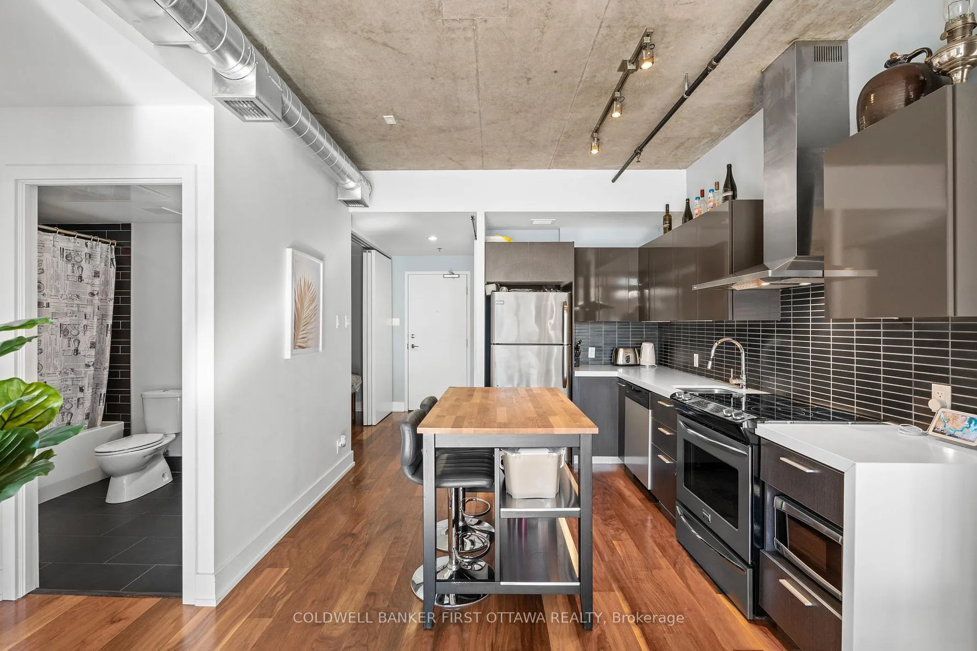Photo 14 of Unit 209, 360 MCleod Street, Ottawa, Ottawa Centre — HOMEH