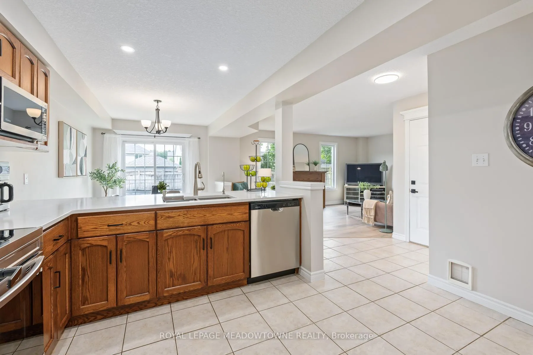 Photo 9 of 160 Old Maple Boulevard, Guelph/Eramosa, Rockwood — HOMEH