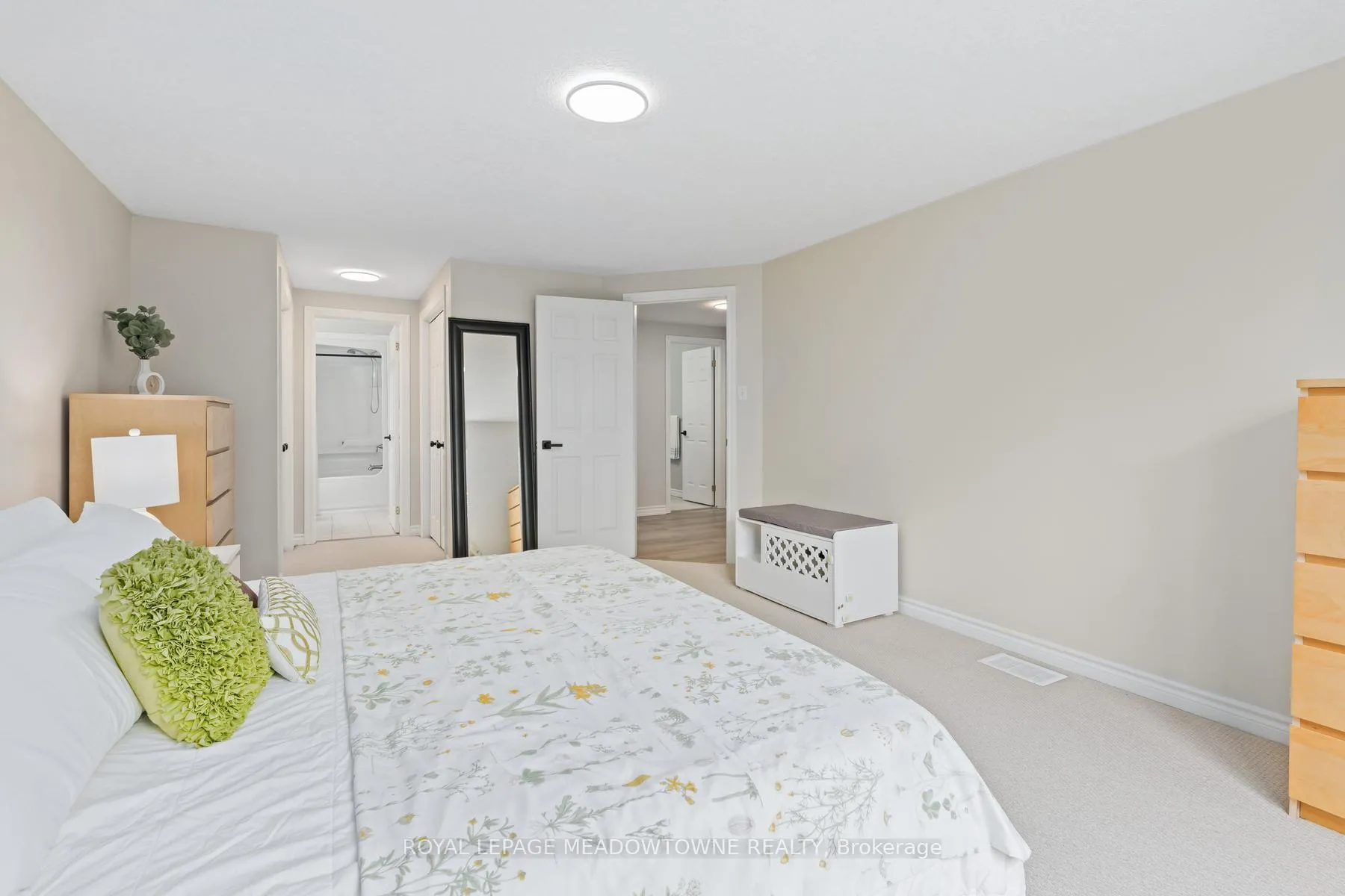 Photo 17 of 160 Old Maple Boulevard, Guelph/Eramosa, Rockwood — HOMEH