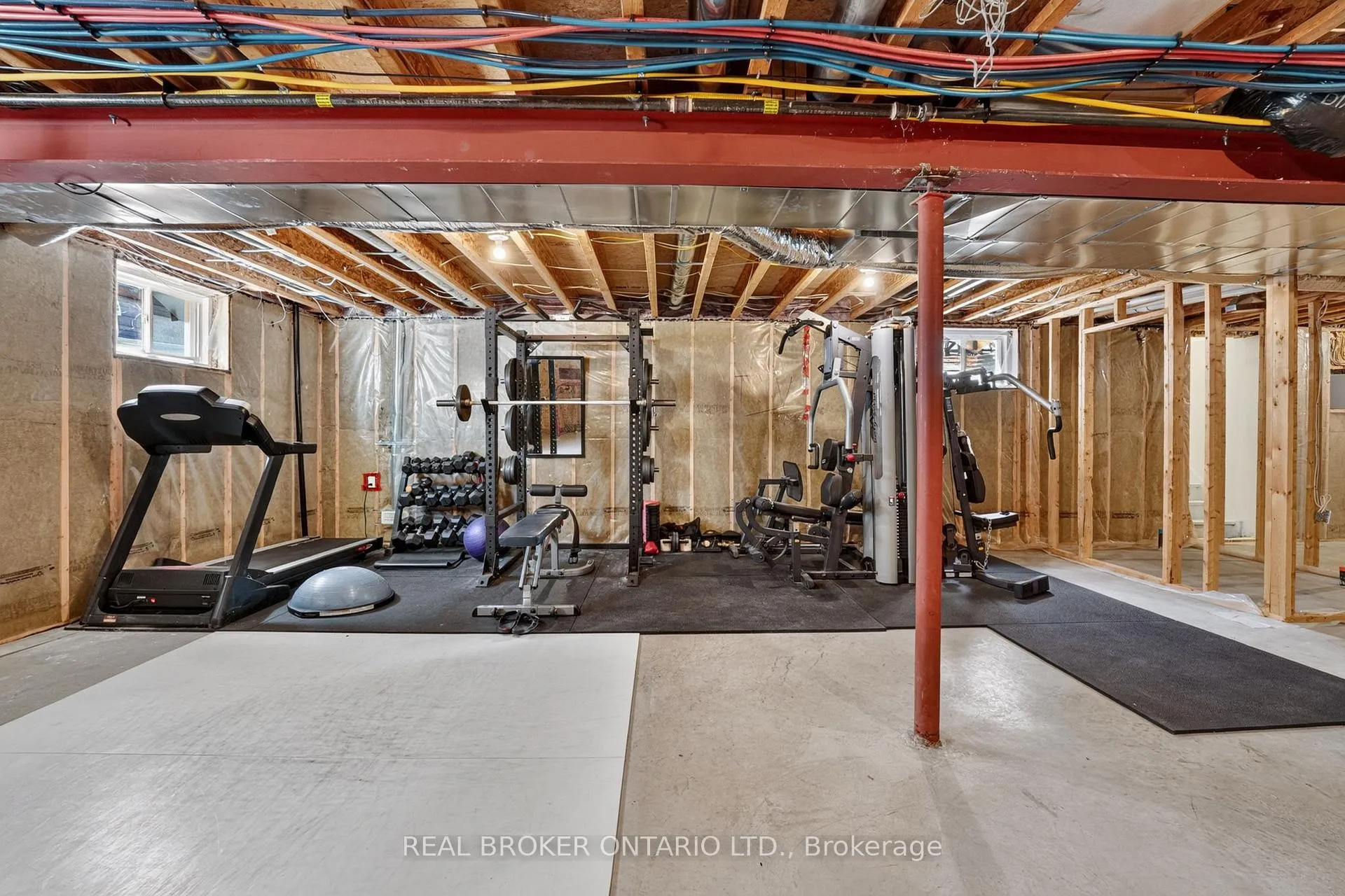 Photo 29 of 41 Cameron Drive, Hamilton, Ancaster — HOMEH