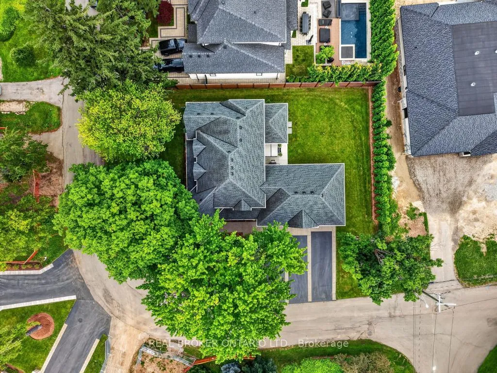Photo 34 of 41 Cameron Drive, Hamilton, Ancaster — HOMEH