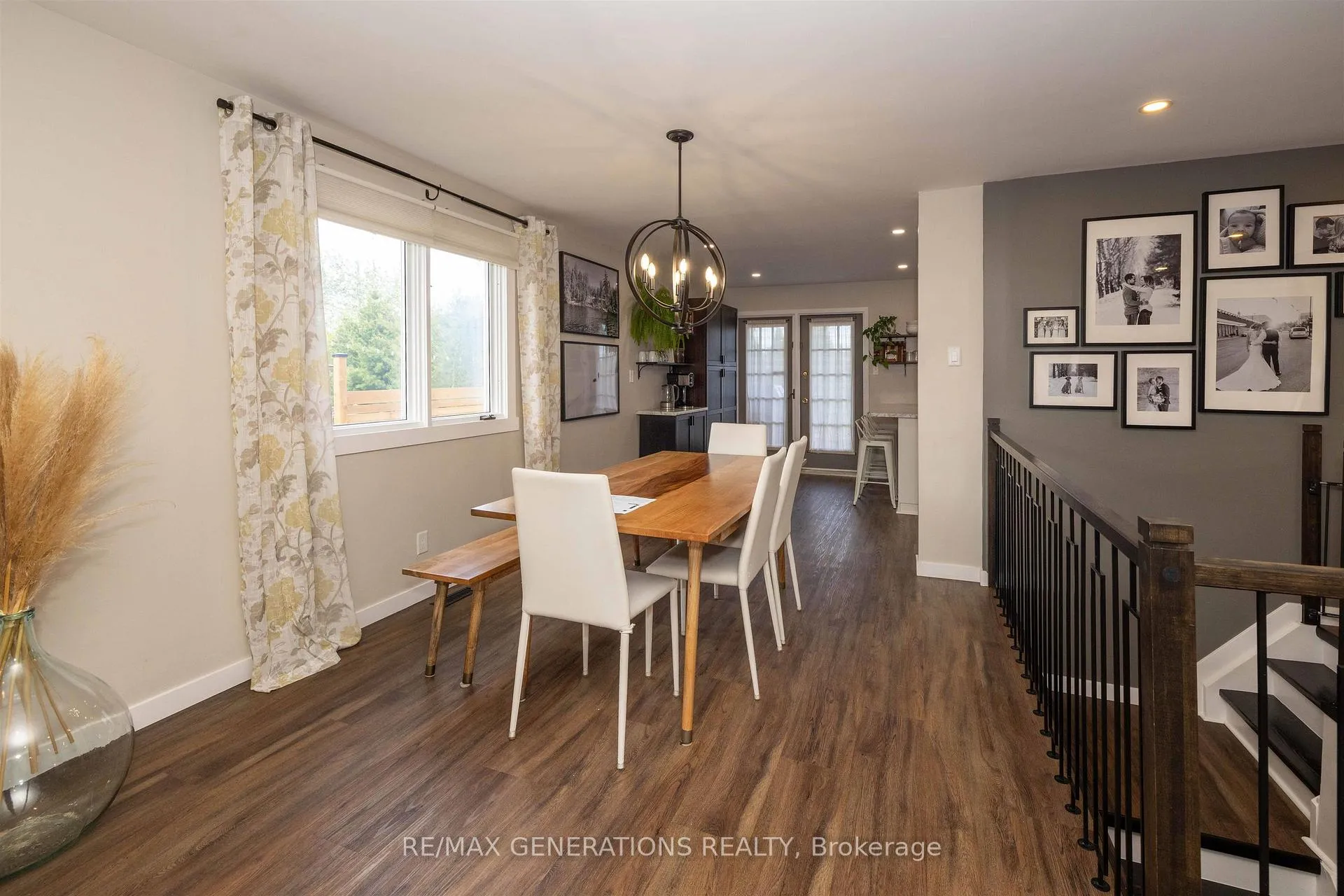 Photo 4 of 212 Downing Street, Thunder Bay, Dawson Heights — HOMEH