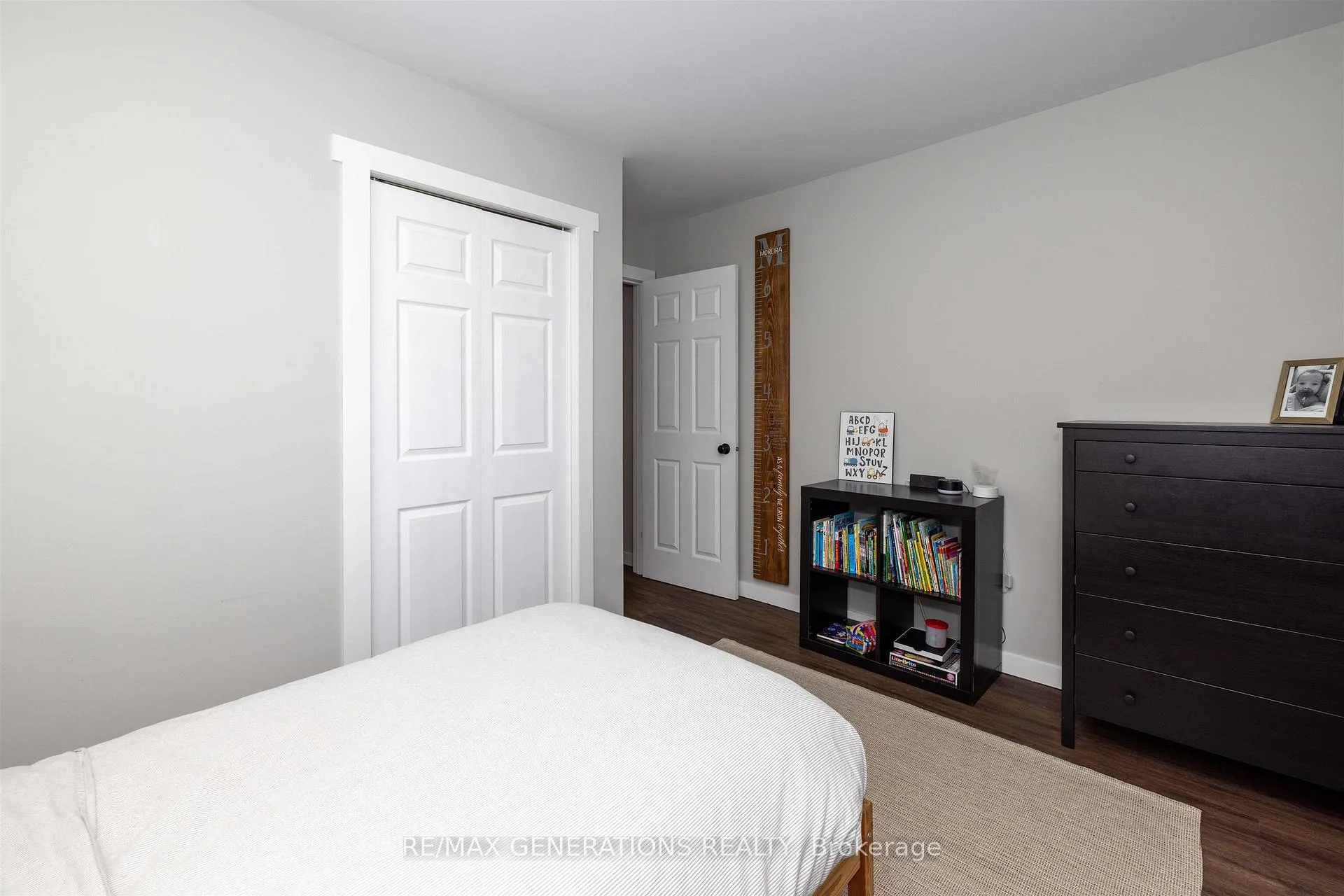Photo 15 of 212 Downing Street, Thunder Bay, Dawson Heights — HOMEH