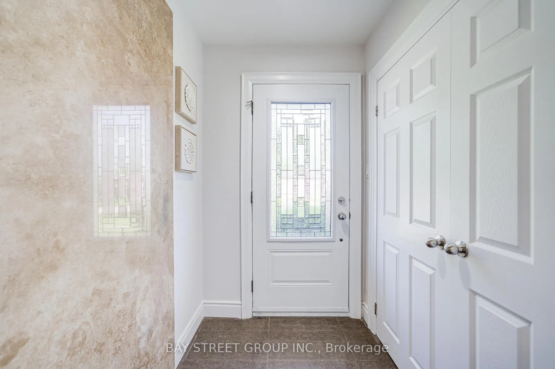 Photo 5 of 30 Alanadale Avenue, Markham, Bullock — HOMEH