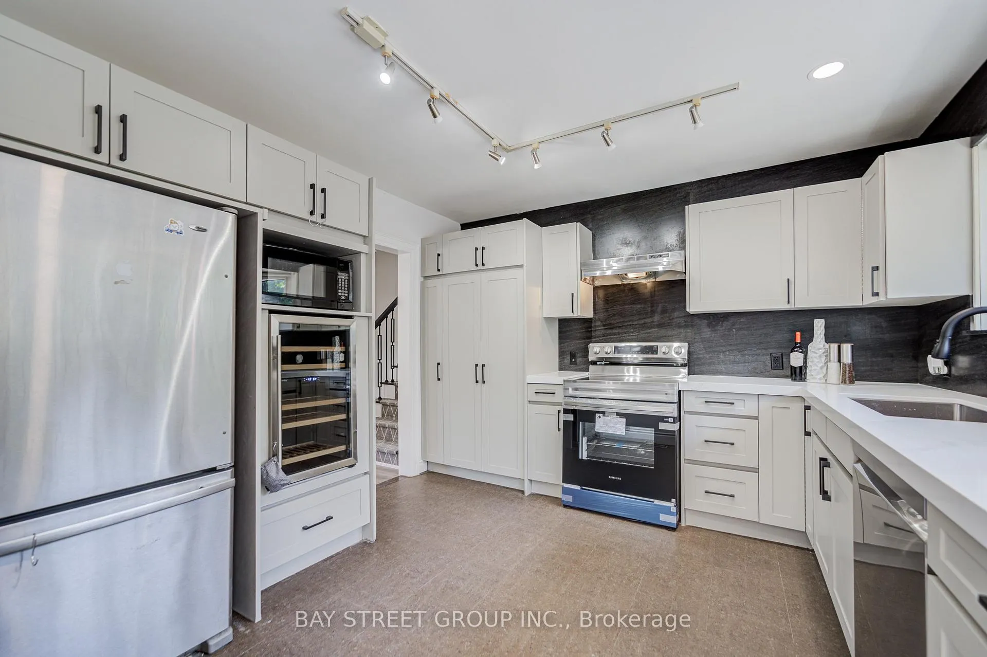 Photo 16 of 30 Alanadale Avenue, Markham, Bullock — HOMEH
