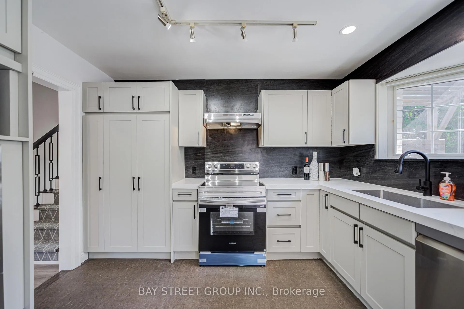 Photo 18 of 30 Alanadale Avenue, Markham, Bullock — HOMEH