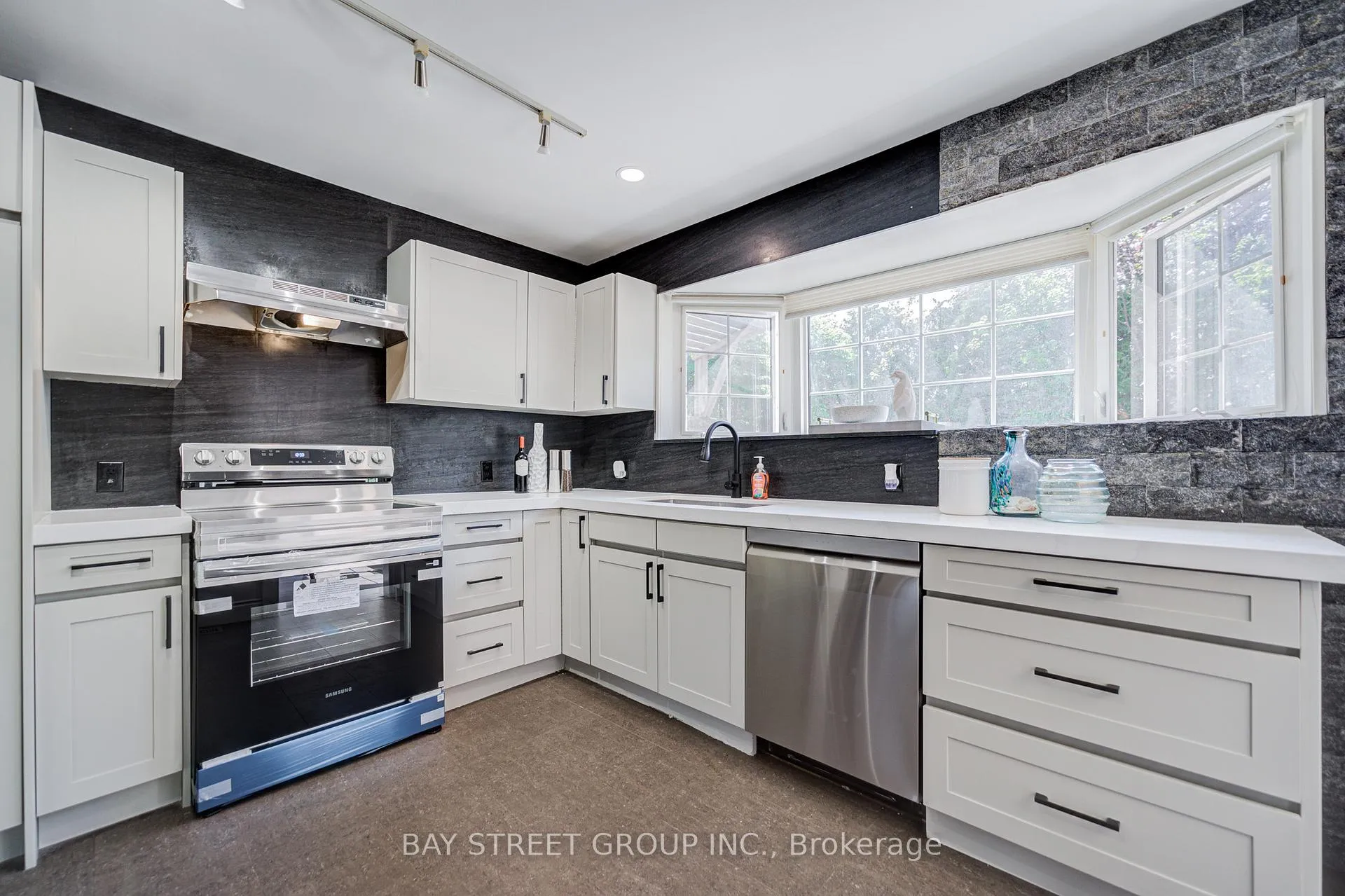 Photo 19 of 30 Alanadale Avenue, Markham, Bullock — HOMEH