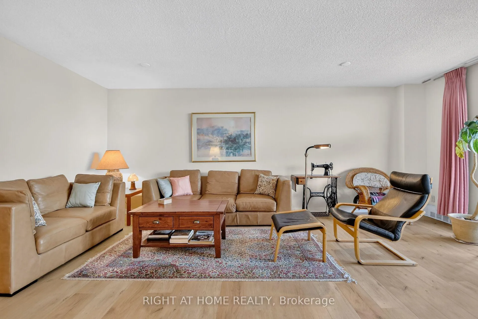 Photo 5 of Unit 2204, 1785 Riverside Drive, Ottawa, Riverview Park — HOMEH