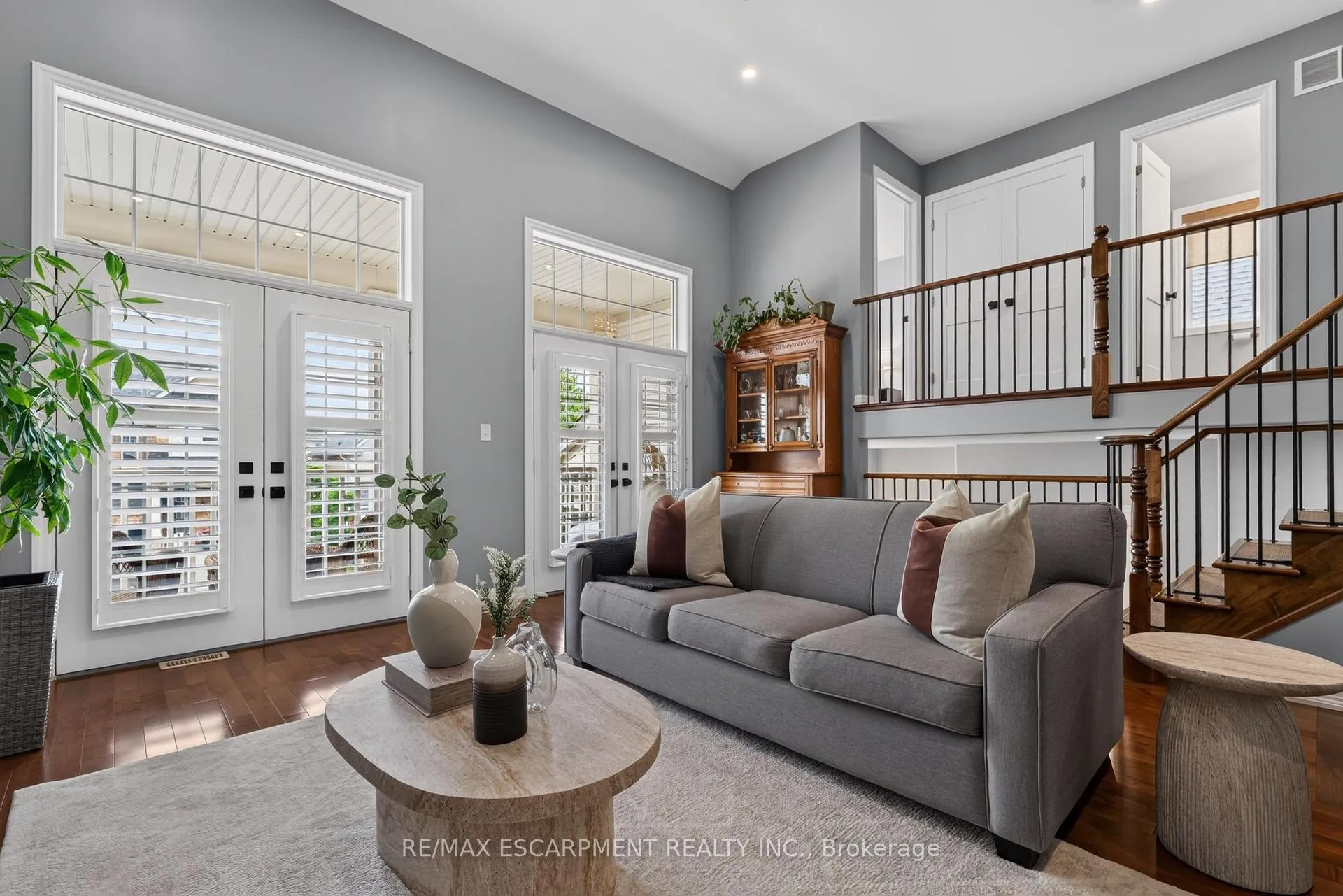 Photo 3 of 3220 Steeplechase Drive, Burlington, Alton — HOMEH