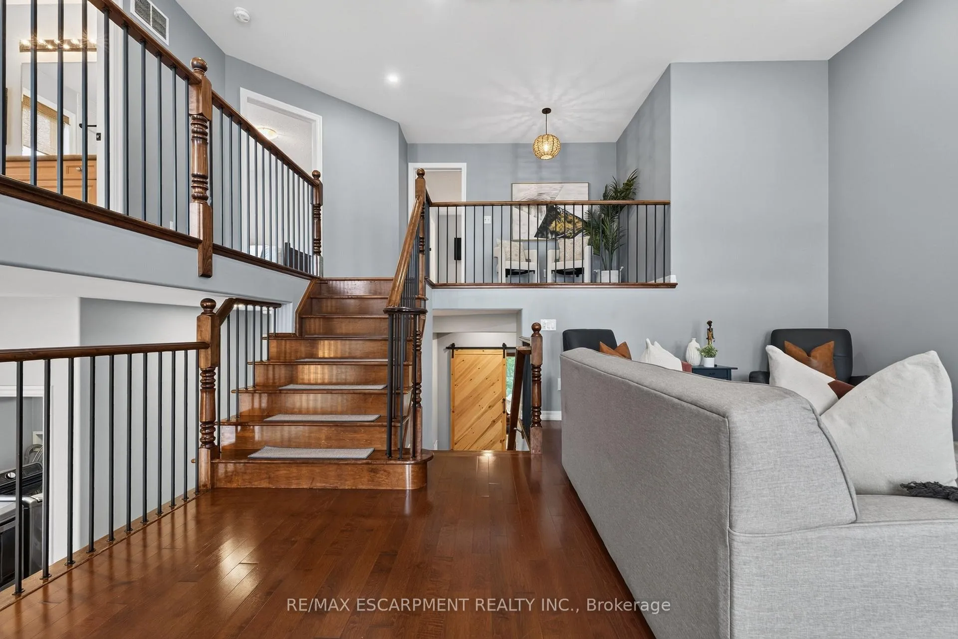 Photo 5 of 3220 Steeplechase Drive, Burlington, Alton — HOMEH