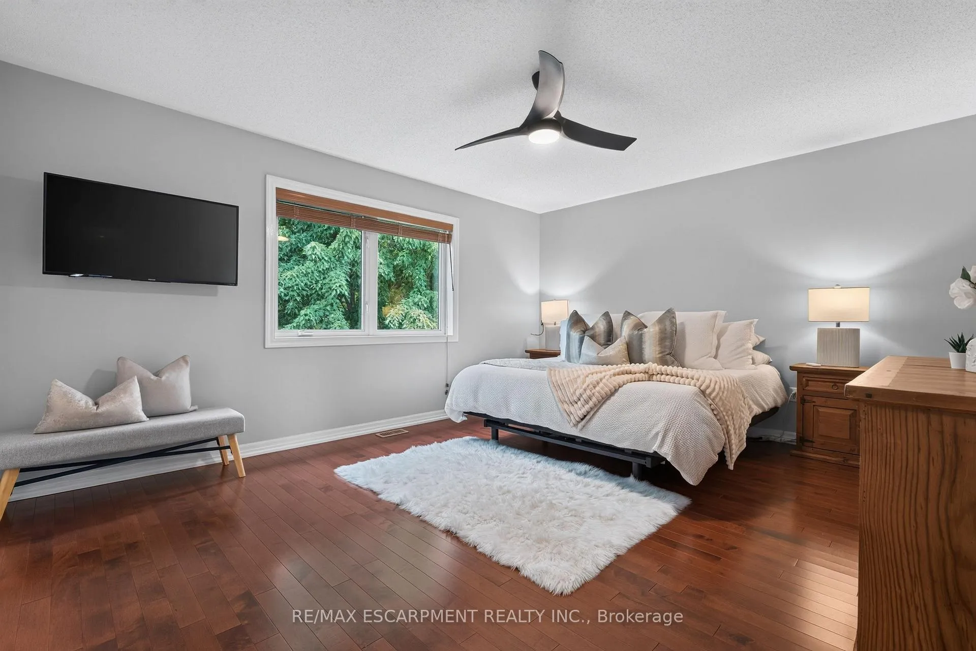 Photo 14 of 3220 Steeplechase Drive, Burlington, Alton — HOMEH