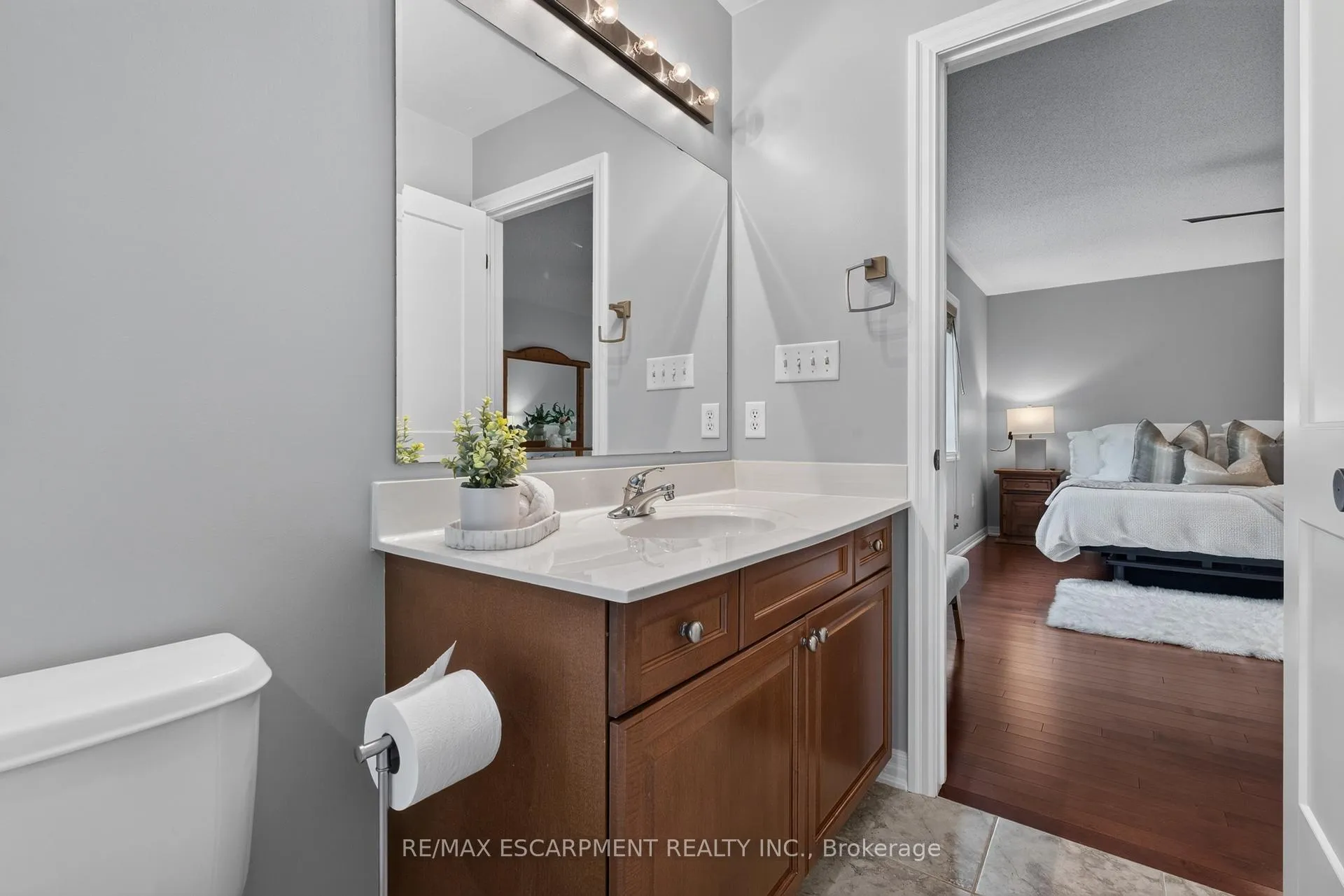 Photo 17 of 3220 Steeplechase Drive, Burlington, Alton — HOMEH