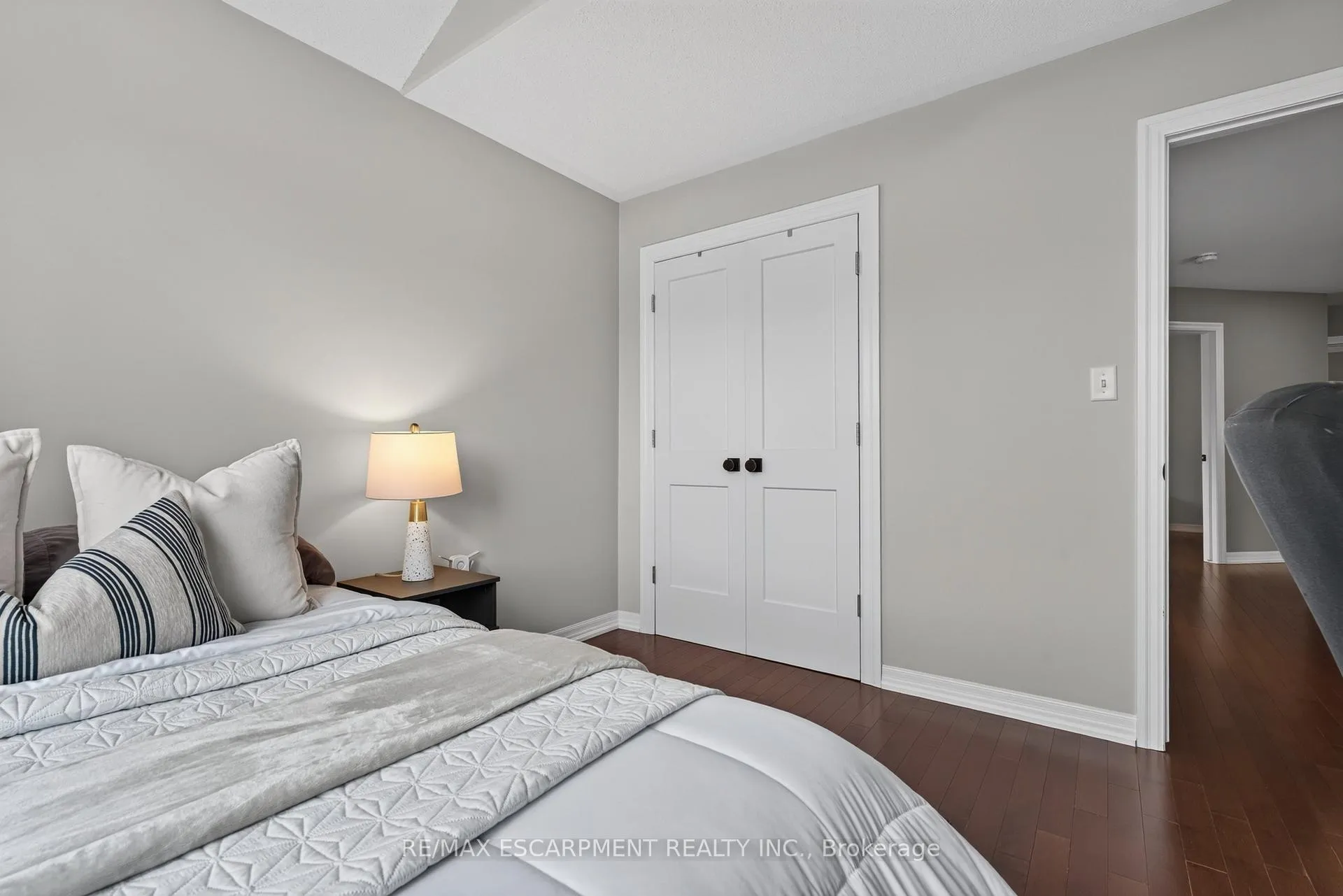 Photo 19 of 3220 Steeplechase Drive, Burlington, Alton — HOMEH