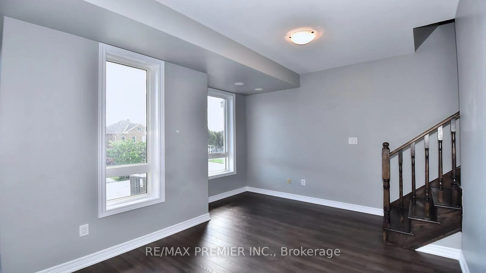 Photo 19 of Unit 10, 105 Kayla Crescent, Vaughan, Maple — HOMEH