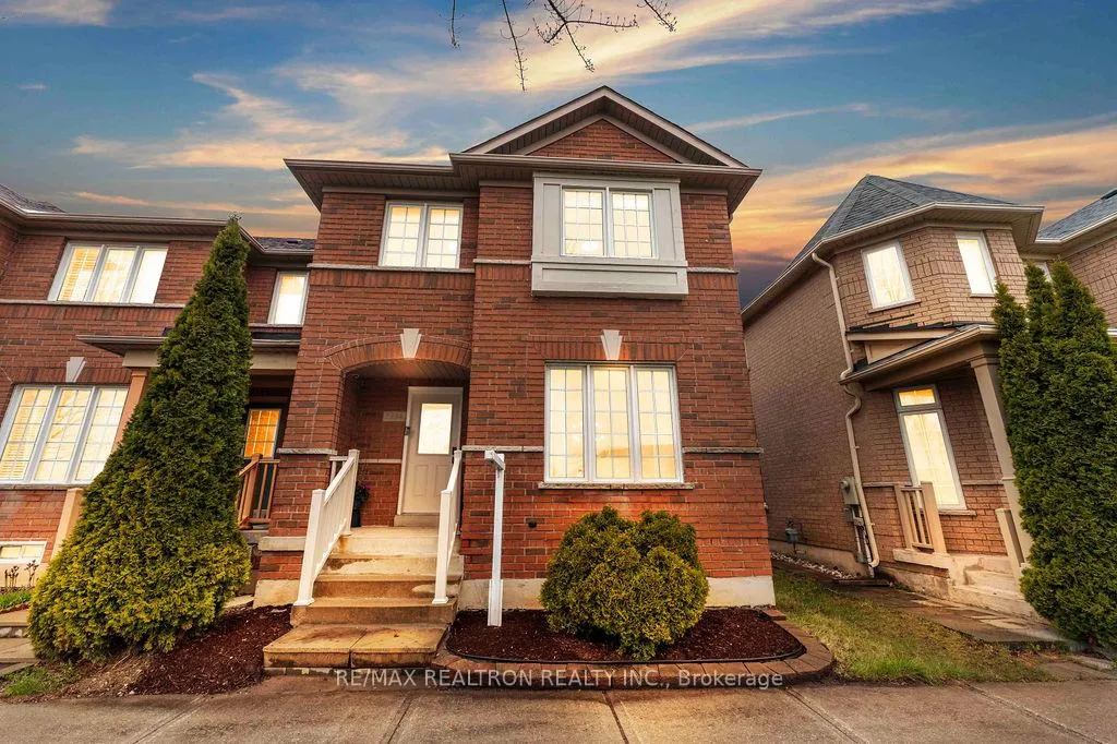 Photo 2 of 2334 Bur Oak Avenue, Markham, Greensborough — HOMEH