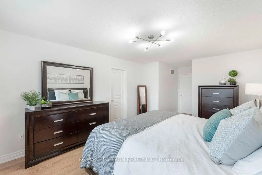Photo 25 of 2334 Bur Oak Avenue, Markham, Greensborough — HOMEH