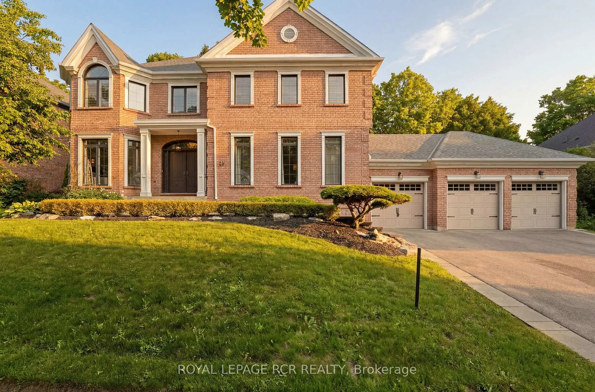 Photo 2 of 48 Hodgkinson Crescent, Aurora, Hills of St Andrew — HOMEH