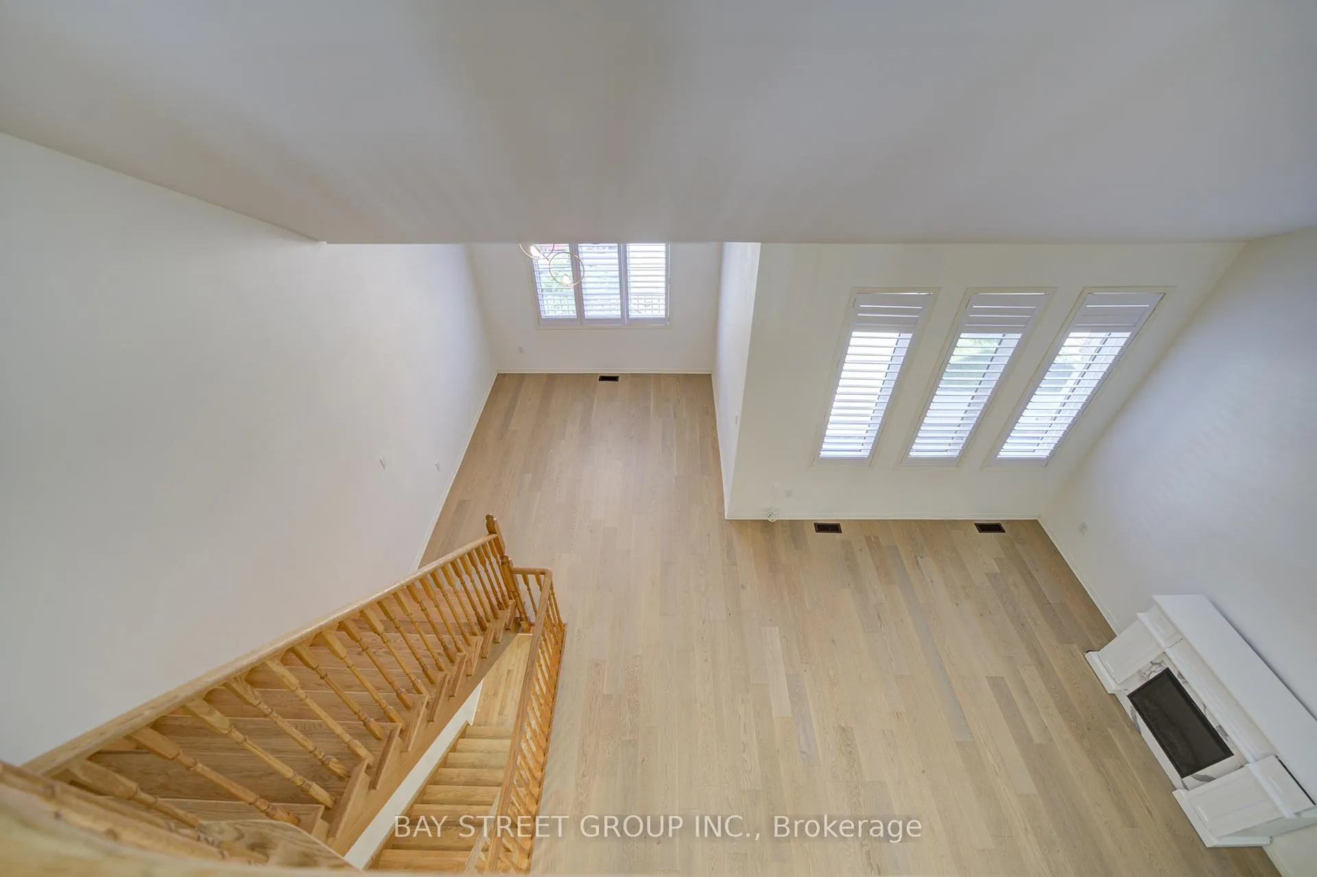 Photo 17 of 114 Ness Drive, Richmond Hill, Rural Richmond Hill — HOMEH