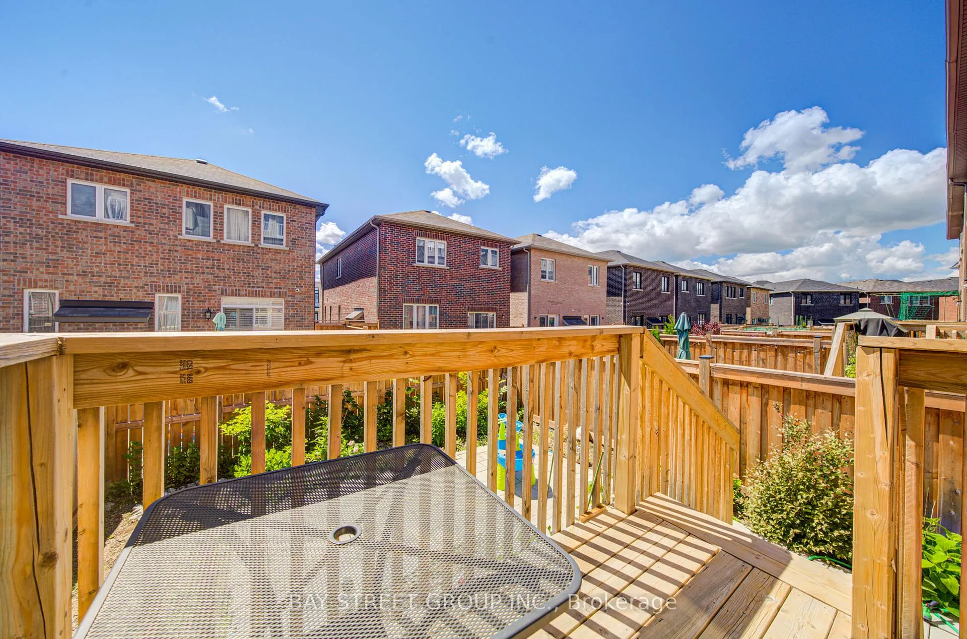 Photo 37 of 114 Ness Drive, Richmond Hill, Rural Richmond Hill — HOMEH
