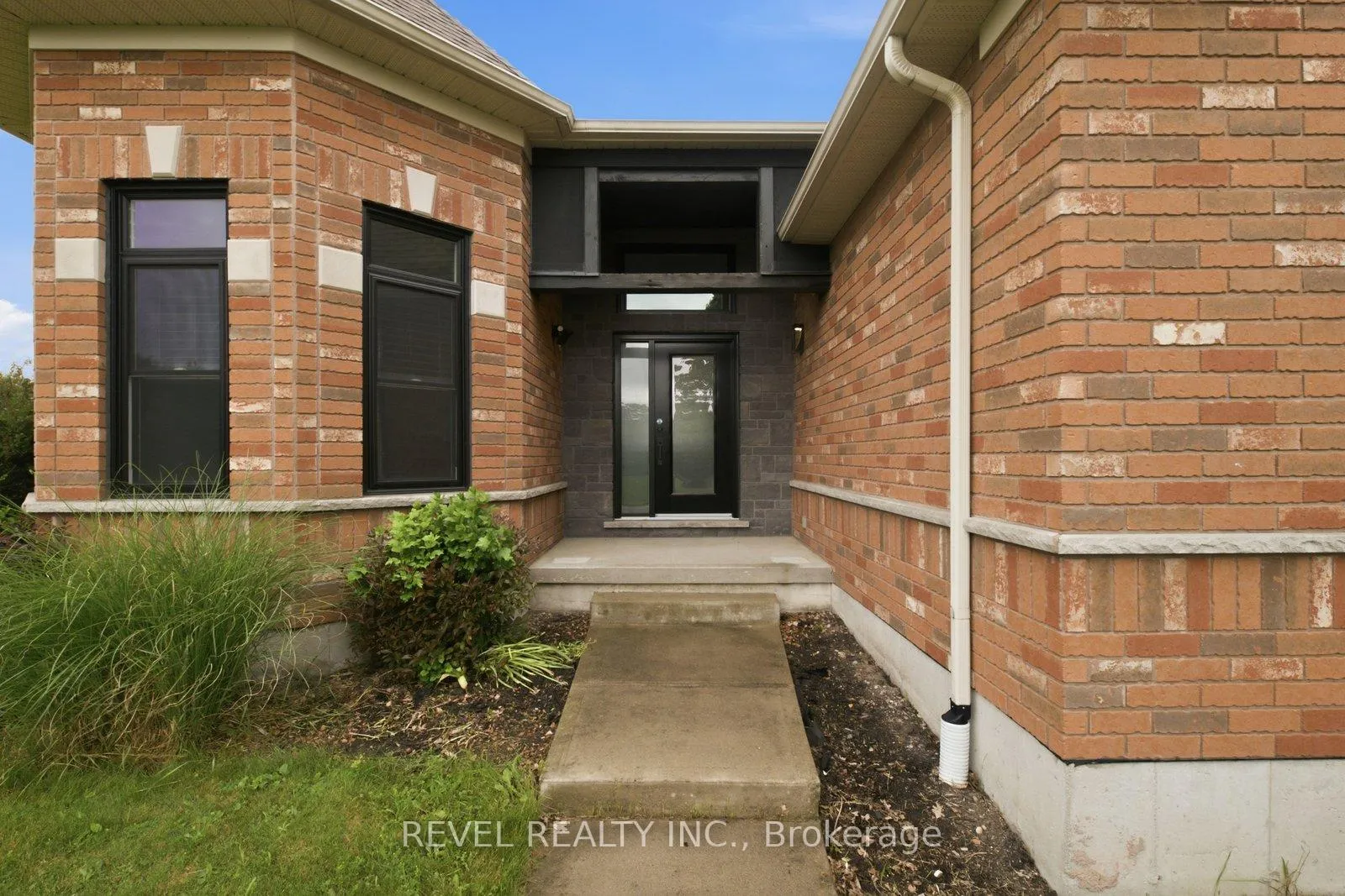 Photo 9 of 5 Falkland Road, Brant, Brantford Twp — HOMEH