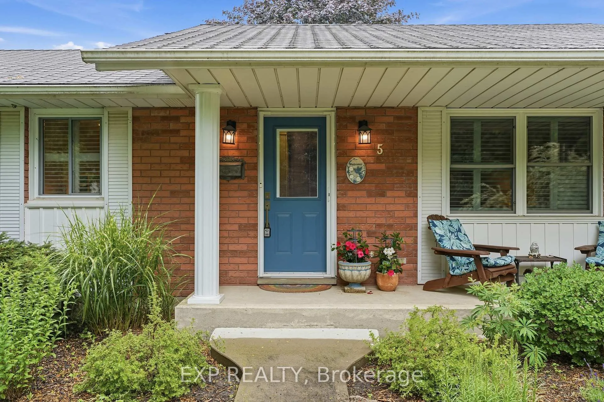 Photo 3 of 5 Brant Street, Norfolk, Simcoe — HOMEH