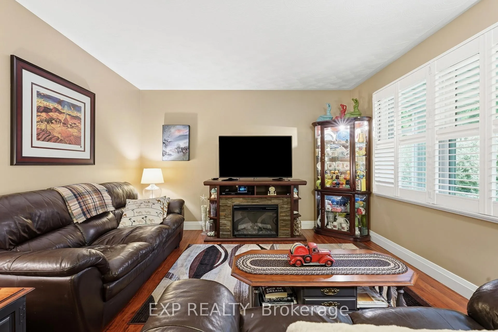 Photo 11 of 5 Brant Street, Norfolk, Simcoe — HOMEH