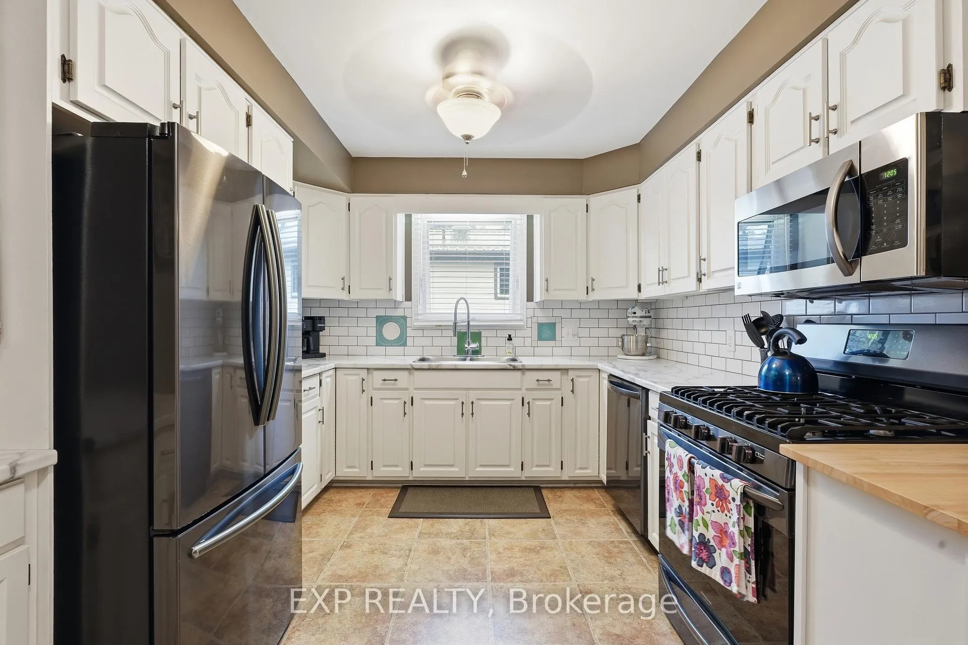 Photo 14 of 5 Brant Street, Norfolk, Simcoe — HOMEH
