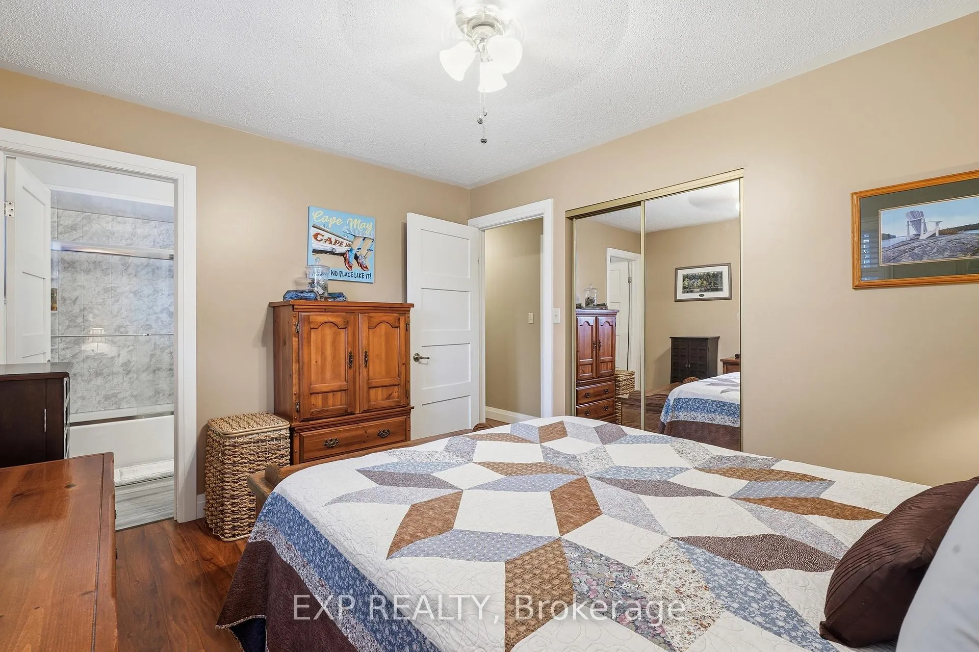 Photo 23 of 5 Brant Street, Norfolk, Simcoe — HOMEH
