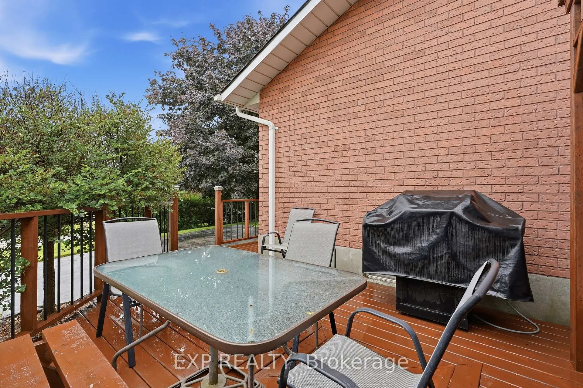 Photo 38 of 5 Brant Street, Norfolk, Simcoe — HOMEH
