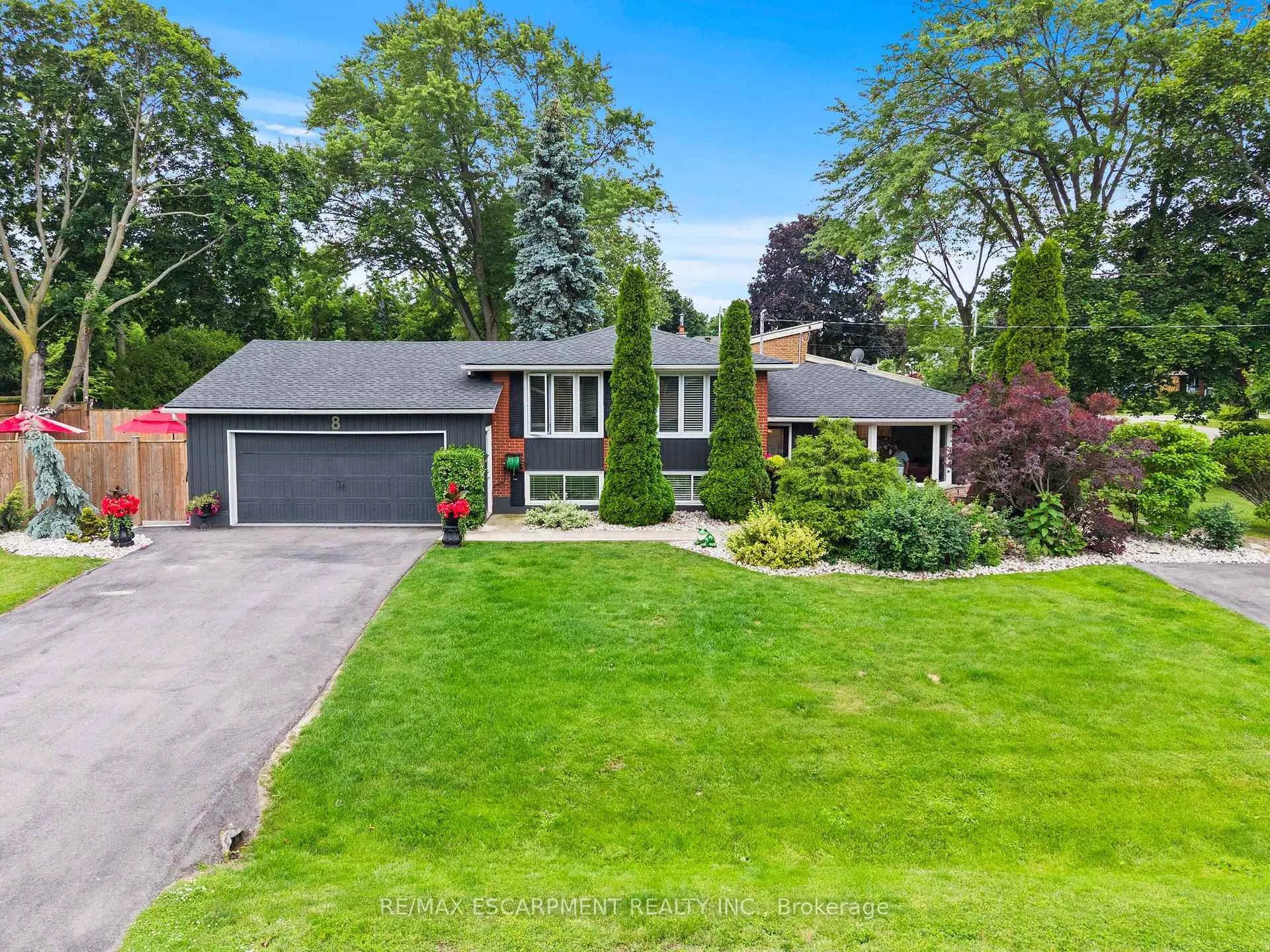 Photo 1 of 8 Bendamere Drive, Grimsby, Grimsby Beach — HOMEH