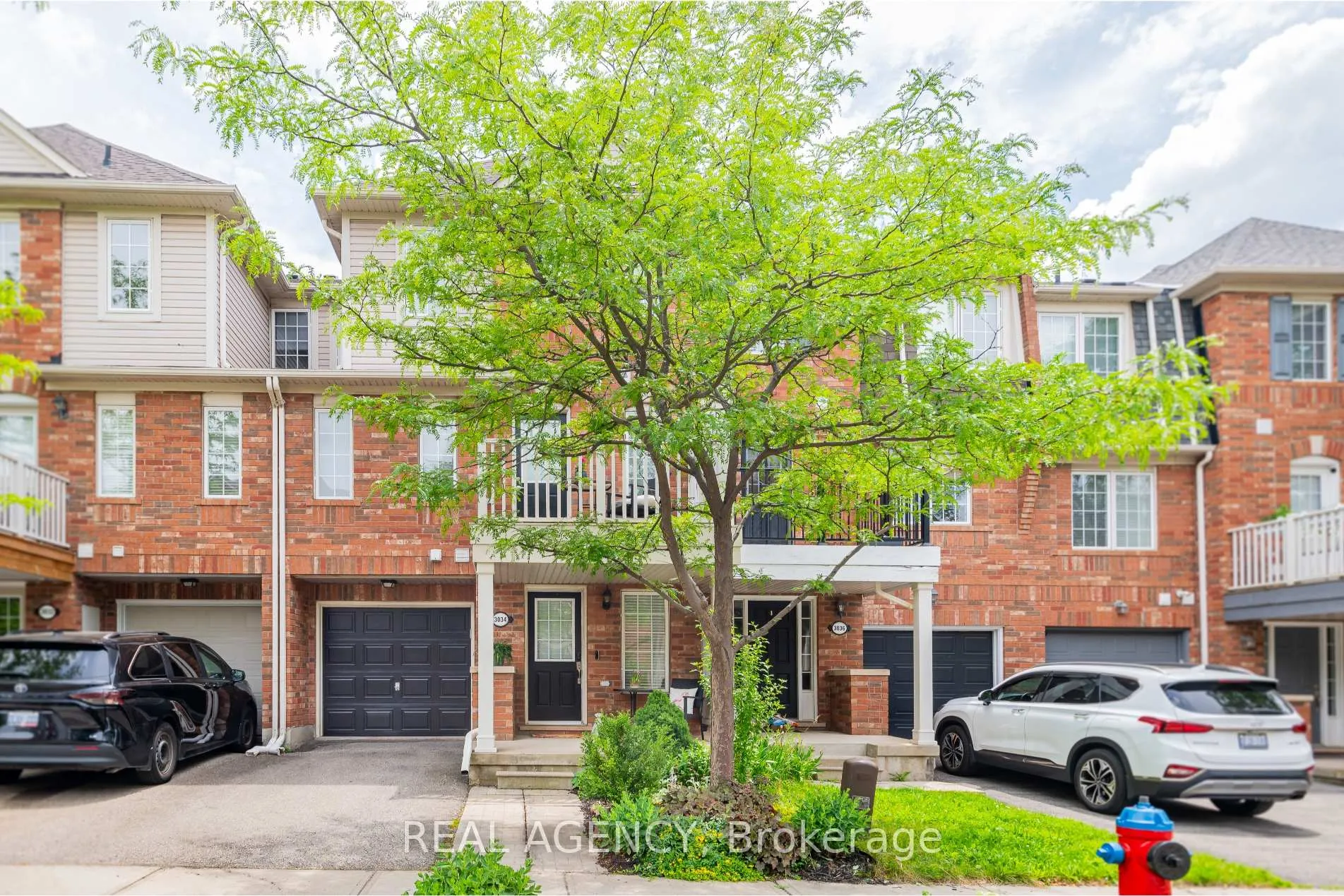 Front of 3034 Dewridge Avenue