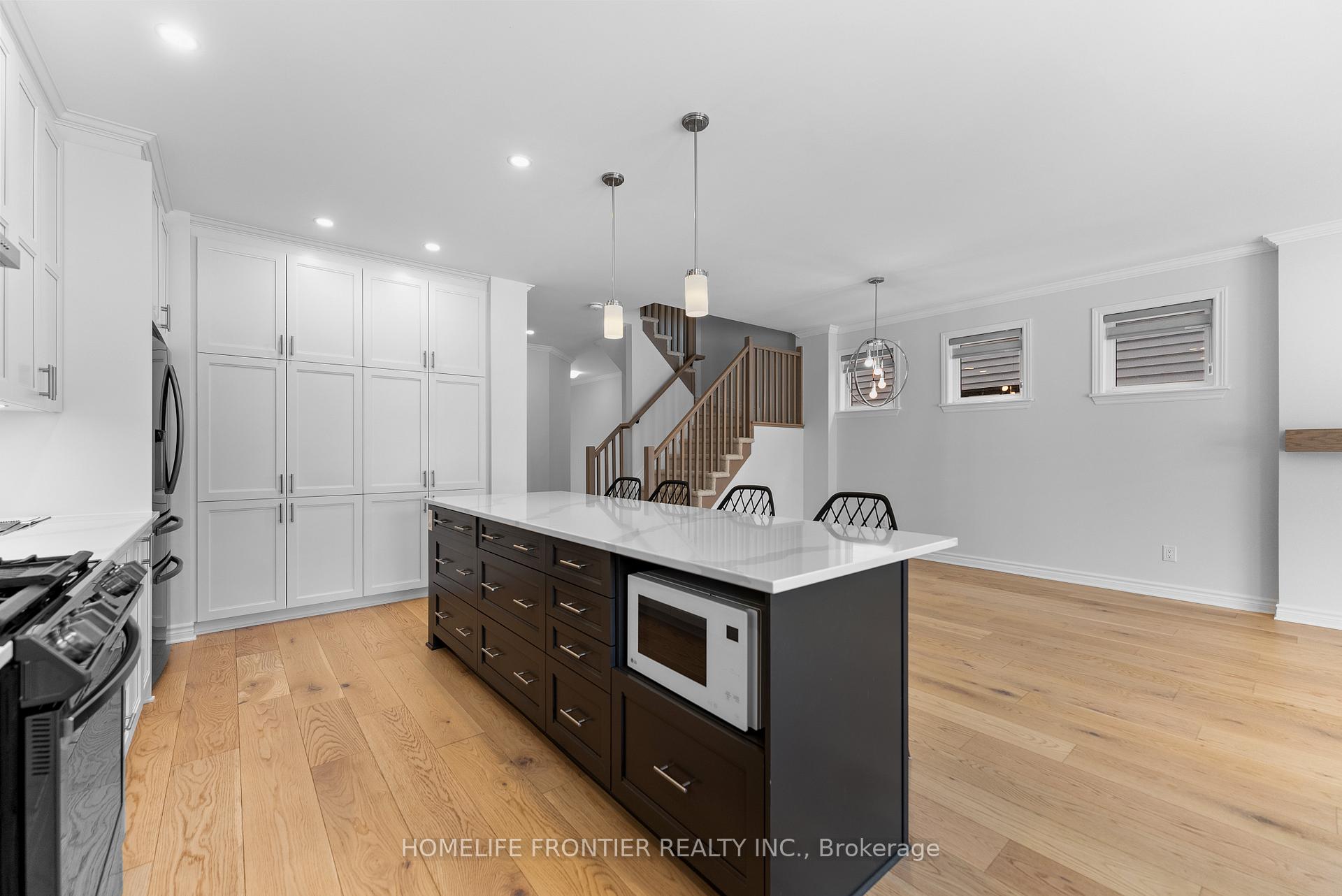 Photo 13 of 26 Dun Skipper Drive, Ottawa, Blossom Park/Kemp Park/Findlay Creek — HOMEH